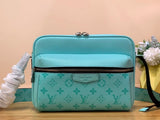 Louis Vuitton LV Men's Bag Top version Exclusive Launch Genuine Goods OEM New OUTDOOR Messenger Bag Men's Motorcycle Bag Camera Bag Backpack Shoulder Bag Messenger Bag Handbag Hand Bag Women's Bag Men's Bag M30233