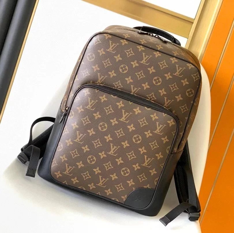 Louis Vuitton LV Backpack Top version Stitching Contrast-Color Presbyopic dean Backpack Travel Backpack Backpack M45867M45335Men's Bag Men's Backpack Backpack Fashion Casual All-Match Fashion Backpack Men's Backpack Hiking Backpack