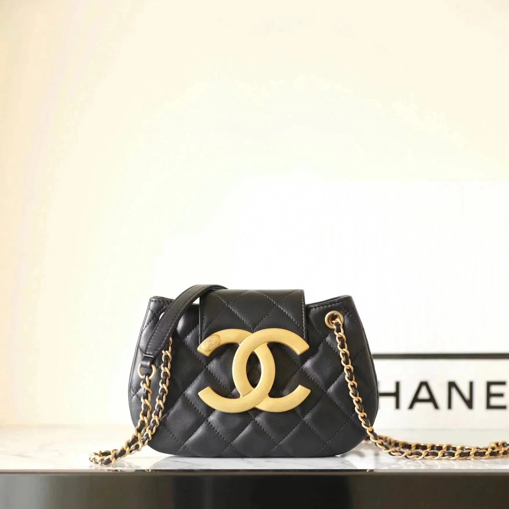 Chanel Women's Bag Top version 【ZP Original Sheepskin】Pure Copper Hardware24C Early Spring New Big logo Round Shoulder Bag Horizontal Shopping Bag Large C Buckle Shoulder Crossbody Underarm Portable Tote Bag Women's Bag