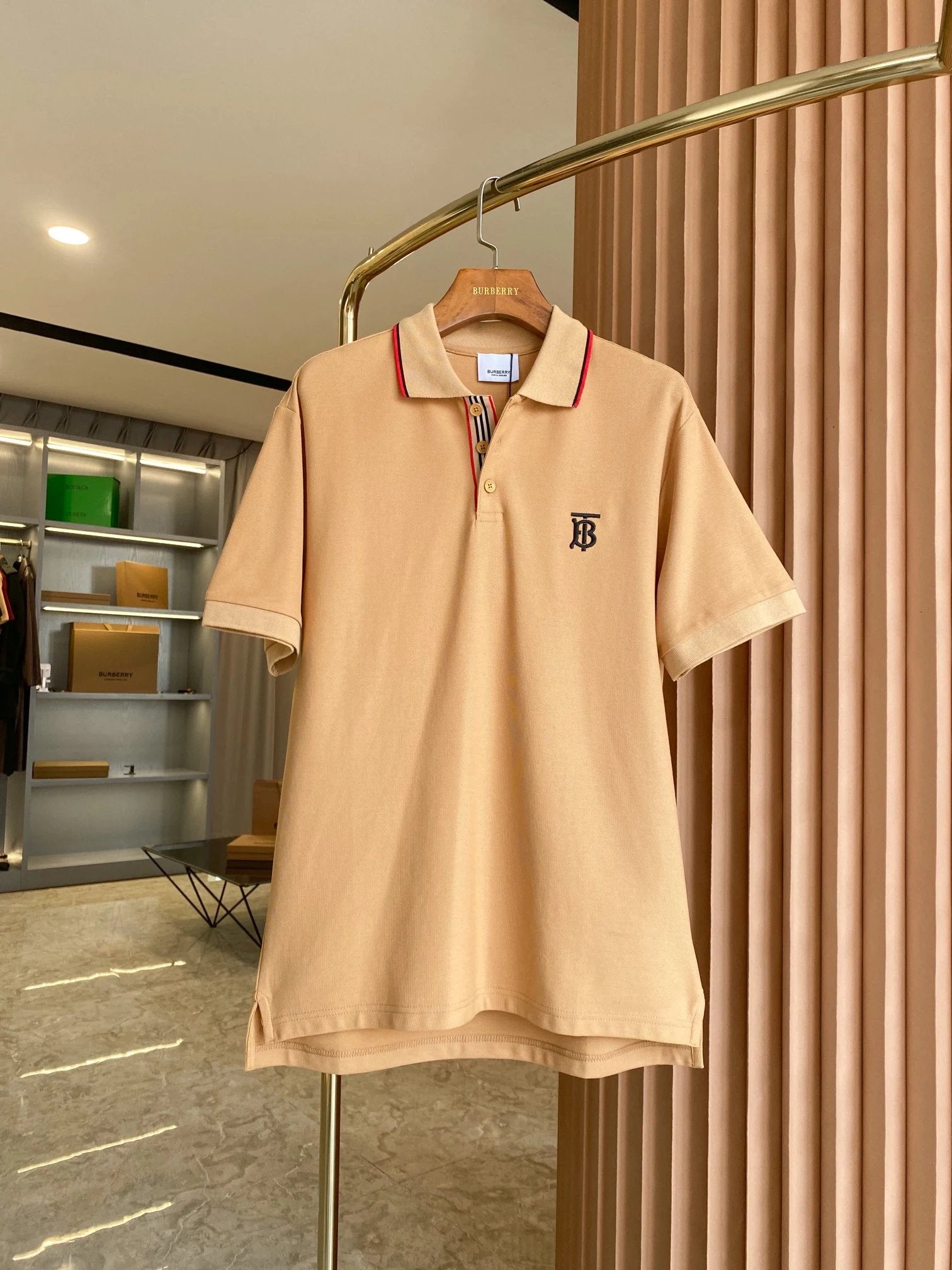 Burberry T-shirt Chest B Letter Embroidery logoPOLO Shirt Lapel Short Sleeve25ss New Unisex Summer Short Sleeve OS Loose T Business Half Sleeve Shirt Plus Size T-Shirt