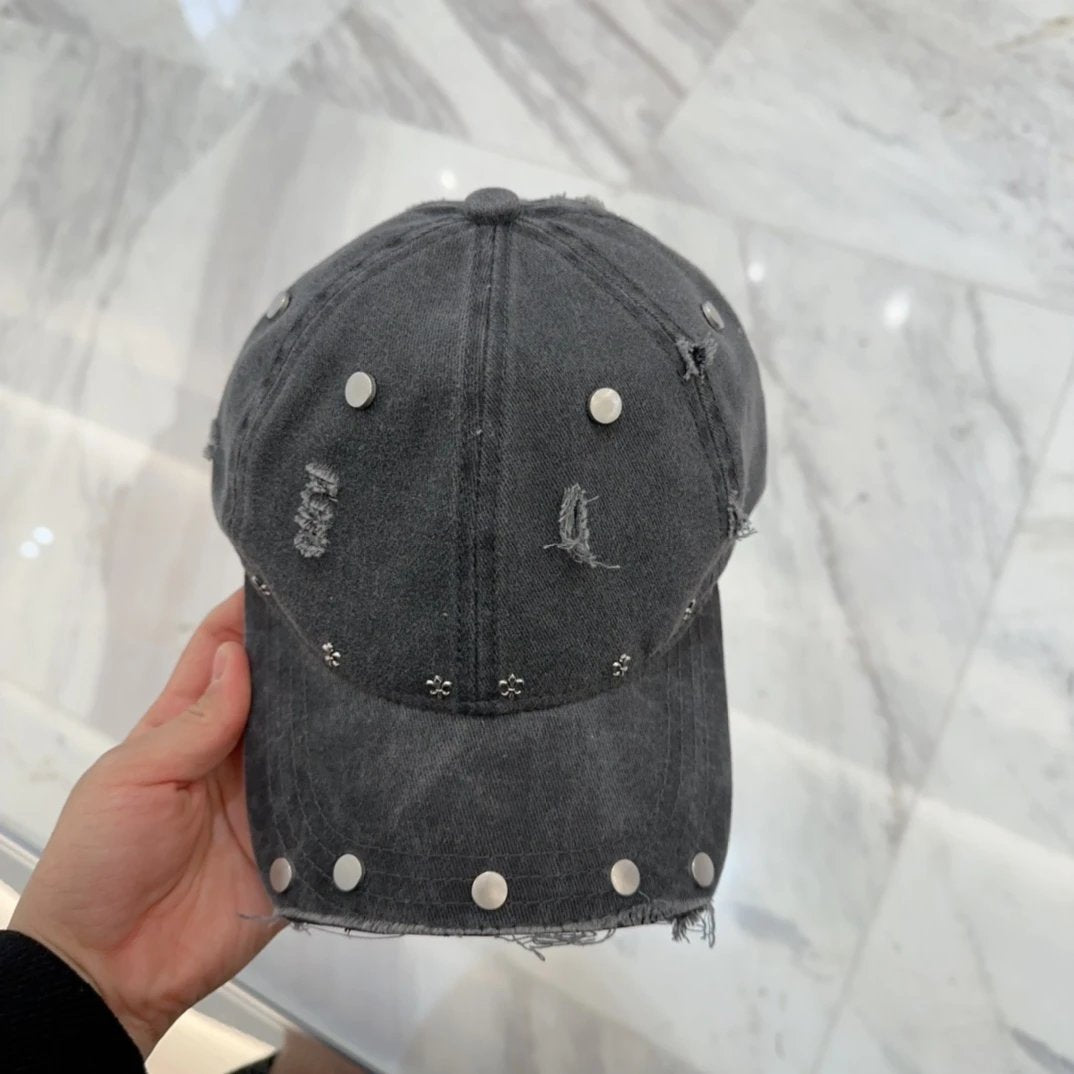 Chrome Hearts Hat Hole logo Baseball Cap Sunshade Sun Protection Duckbill Cap Large Head Circumference Slimming Face Curved Brim Versatile Sports Hat for Men and Women Couples Same Style
