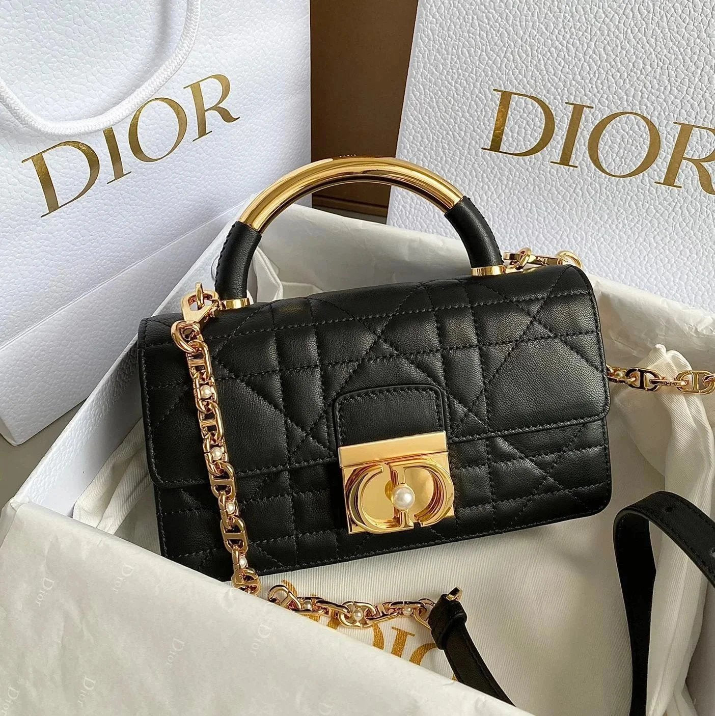 Dior Women's Bag Top version 【Original Leather Premium Quality】2024Latest Ange Chain Bag Signature Oversized Rattan Plaid，Metal Handle Bag Handbag Pearl Chain Bag Ange Handbag Chain Women's Bag