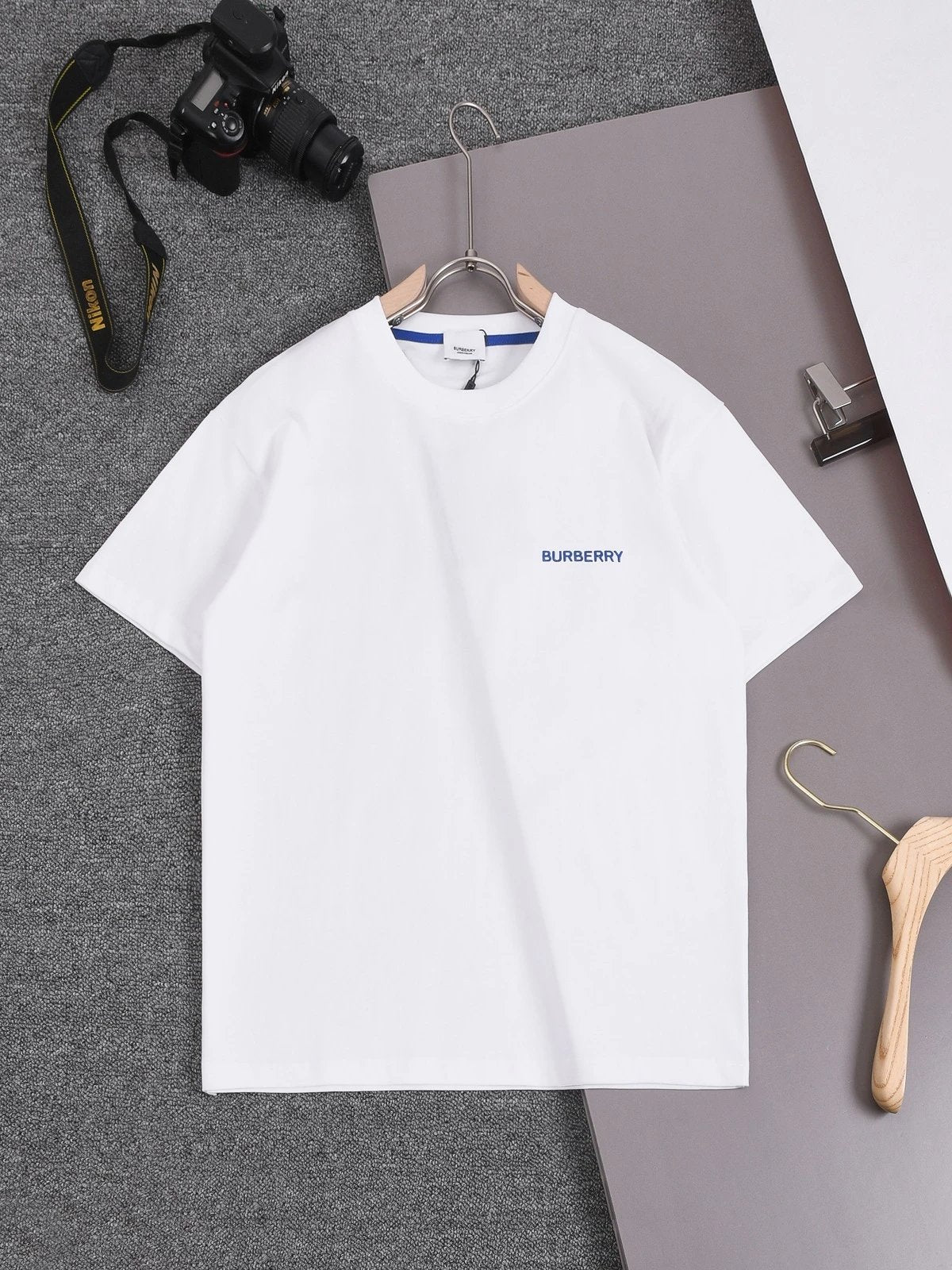 Burberry T-shirt Letters logo Gradient Crew Neck Short Sleeve25ss New Pure Cotton Unisex Style T T-shirt Base Shirt Tee Shirt OS Loose design