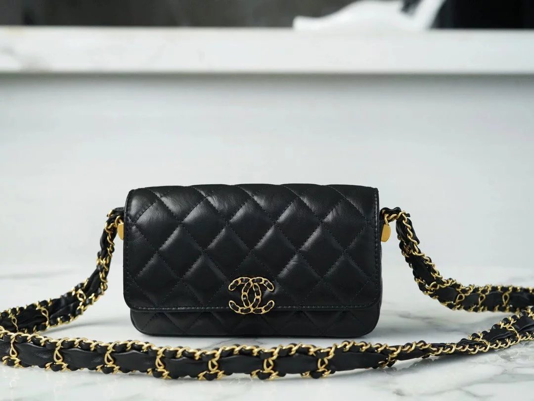 Chanel Women's Bag Top version 【**Original Leather】23k New Autumn and Winter Series19bag Wide Shoulder Strap Baguette Bag19No. Flap Bag Women's Bag Wide Shoulder Strap Black Gold Pleated Cowhide Classic Diamond Plaid Design with Leather Metal Chain