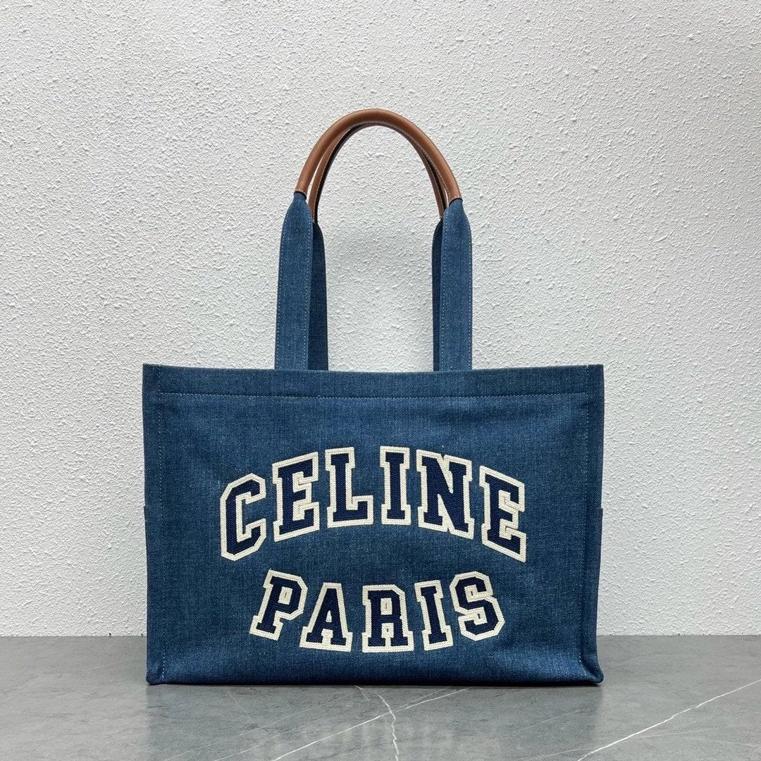 Celine women's bag Top version 【Super Original Leather】New Product cabas Summer Canvas Fabric Beach Bag Towel Series Tote Bag Denim Denim Small Size Tote Bag Large Shopping Bag Mummy Bag Brown Embossed Arc De Triomphe logo New tote Bag199162196762