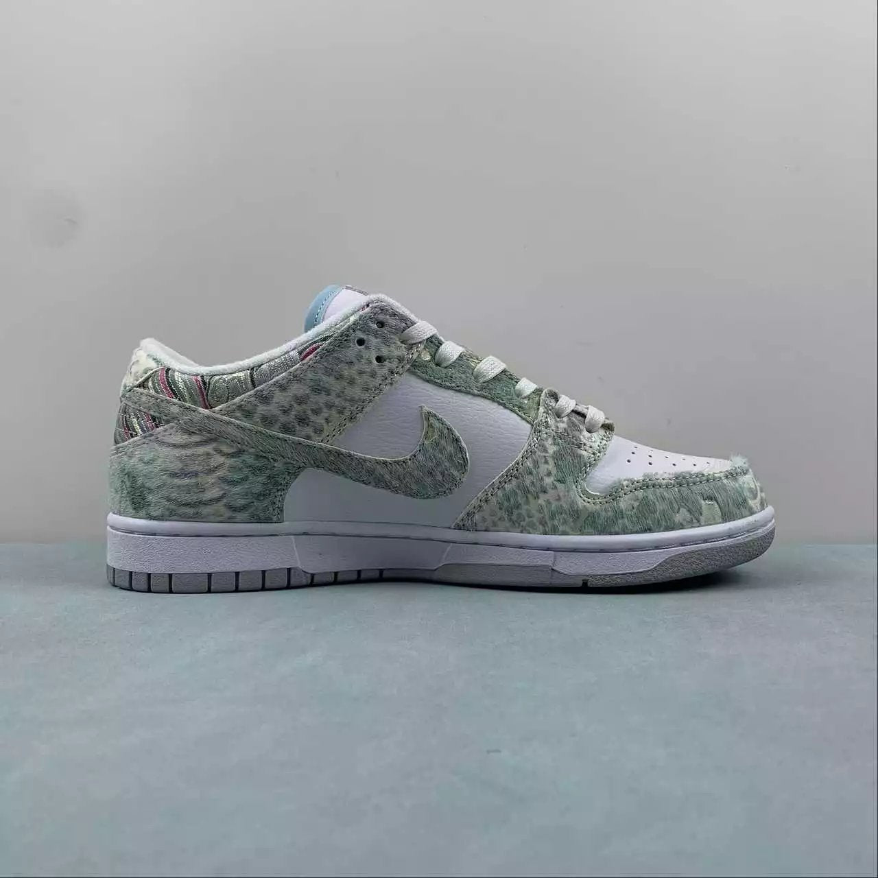 Nike Dunk Low shoes