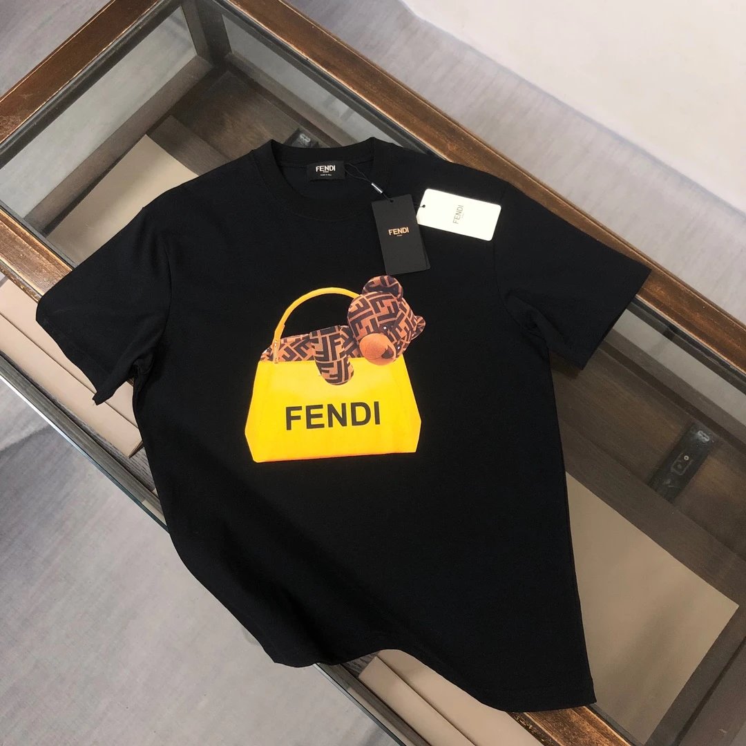 FENDI T-shirt Chest Bag with Bear Plush Print logo round Neck Short Sleeve25ss New Pure Cotton Unisex Style T Casual T-Shirt Base Layer Shirt OS Loose Fit Half Sleeve Top Plus Size