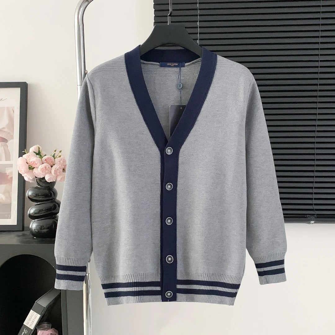 Louis Vuitton LV Sweater Solid Color v Cardigan Sweater25ss Spring New Men's and Women's Same Style Long Sleeve Soft Lazy Style Jacket OS Loose Fit Versatile Casual