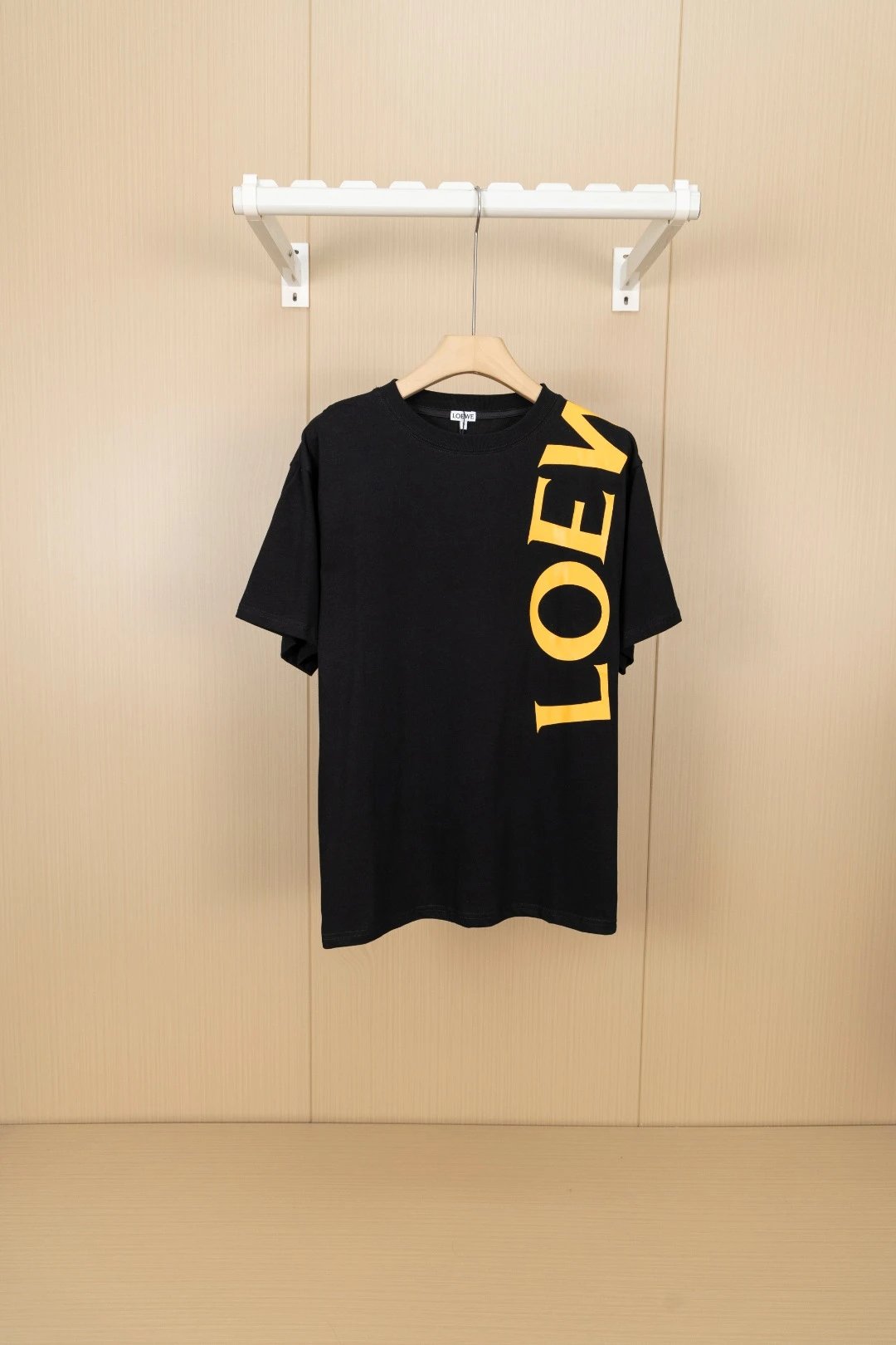 LOEWE T-shirt Front Letter Print Flower logo round Neck Short Sleeve25ss New pure cotton T Unisex T-Shirt OS Drop Shoulder Loose Fit Base Shirt Top T-Shirt Short Sleeve