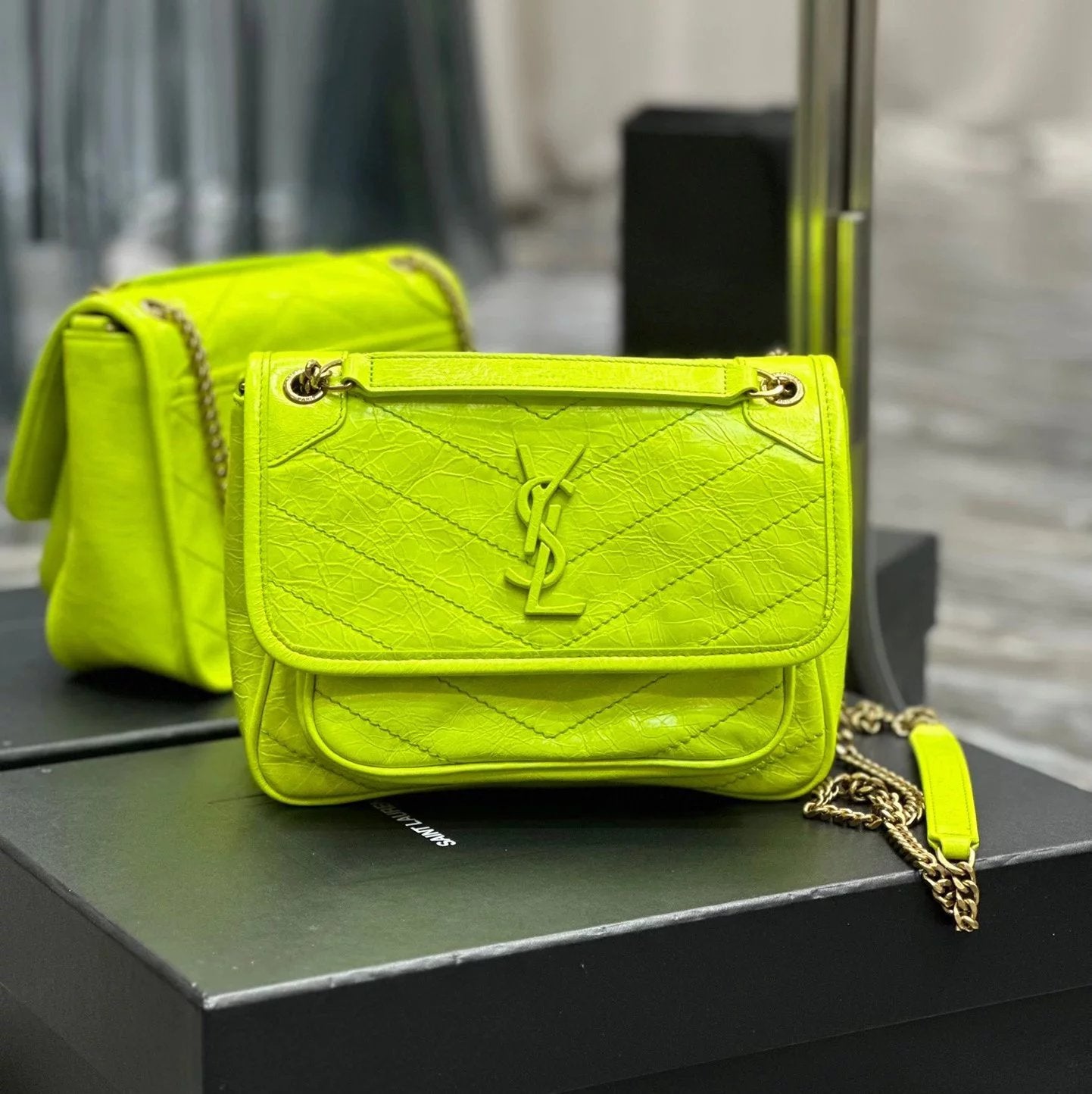 YSL Women's Bag Top version 【Premium Version】Classic hot selling product nikibaby_New Version Latest Color Matching niki Bag Fluorescent Green Barbie Pink Hobo Bag Shoulder Bag Messenger Bag New Niki Women's Bag New Version D Buckle Adjustment niki Medium