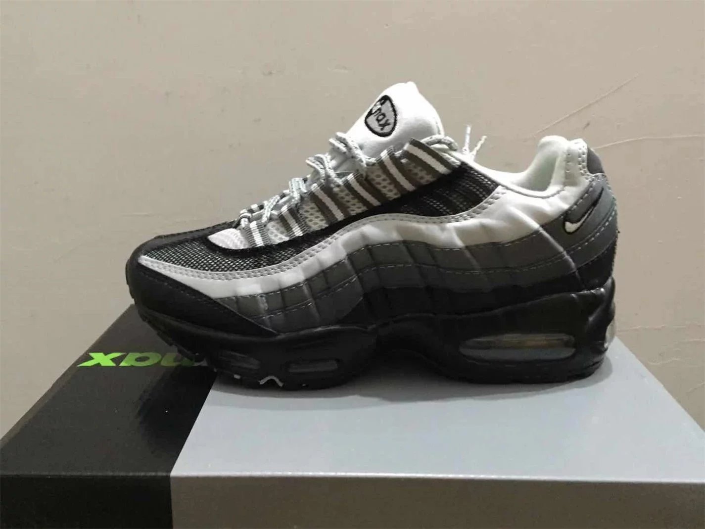 Nike Air Max 95 shoes Fashion Trendy Sneakers