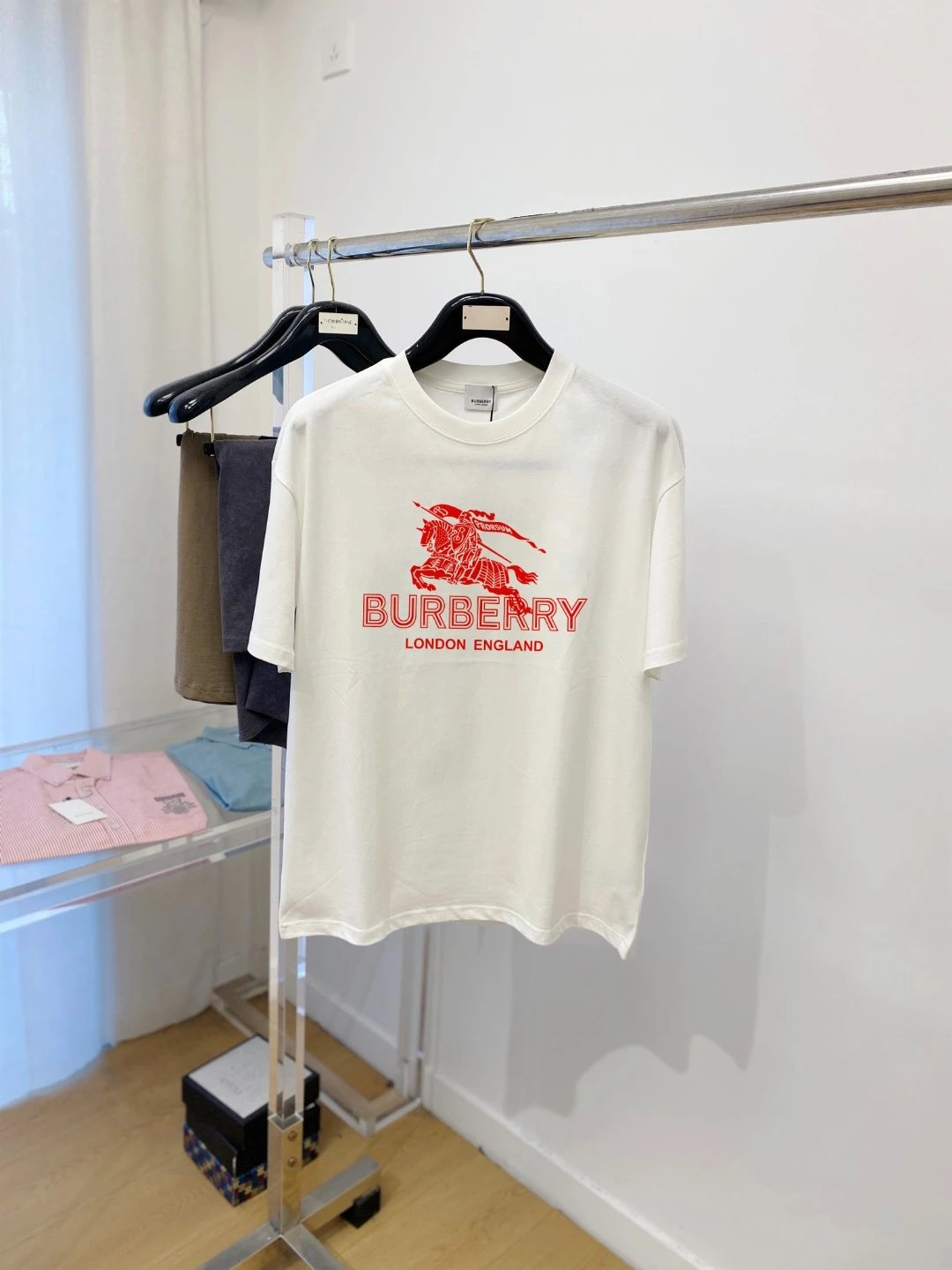 Burberry T-shirt Chest Knight Letter Print logo round Neck Short Sleeve25ss New Pure Cotton Unisex Style T T-shirt OS Loose Fit Base Shirt Top Half Sleeve T-Shirt