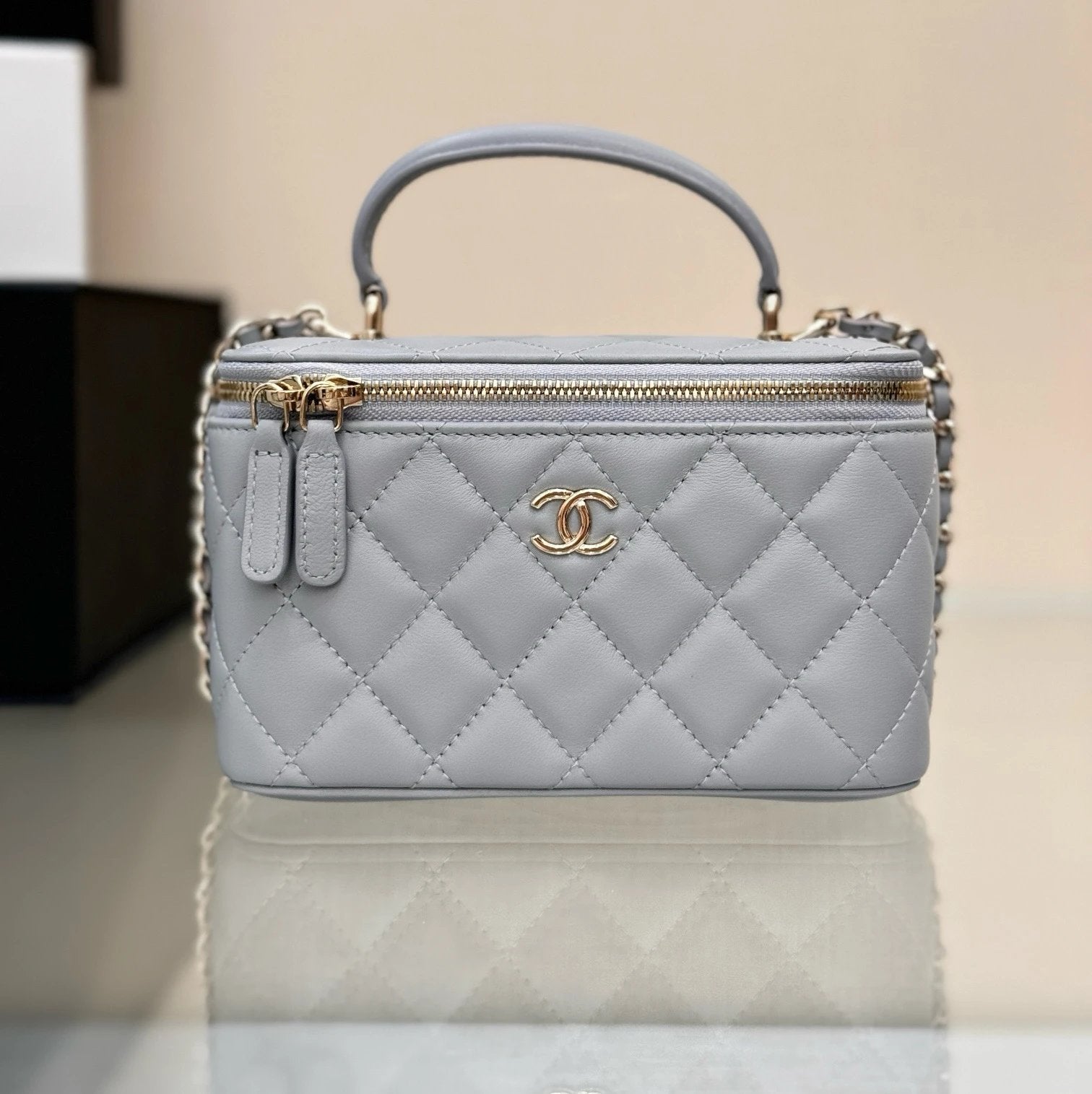 Chanel Women's Bag Top version 【Original Leather Upgraded Version】Home New24P New Color Box Bag Series Original Sheepskin Bag Lipstick Pack Cosmetic Bag Small Box Bag Box Bag Intrazone Mirror Bag Style New Women Bag Handle Box Bag Leisure Bag Shoulder Bag