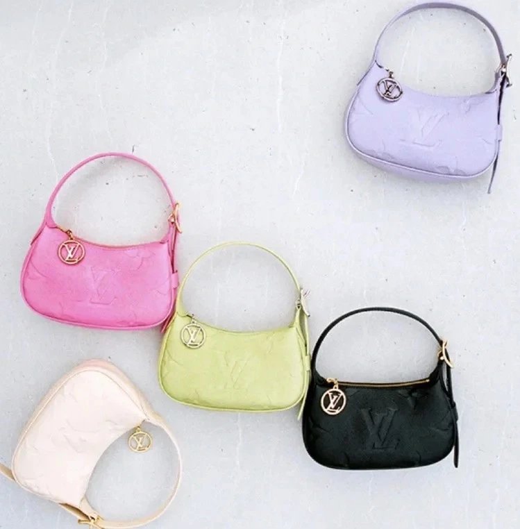 Louis Vuitton LV Women's Bag Top version M8239123New Avocado Green Berry Pink Lavender Purple Beige White Summer Dopamine Underarm Bag Cowhide Embossed MINIM00N Moon Bag Shoulder Underarm Bag Handbag