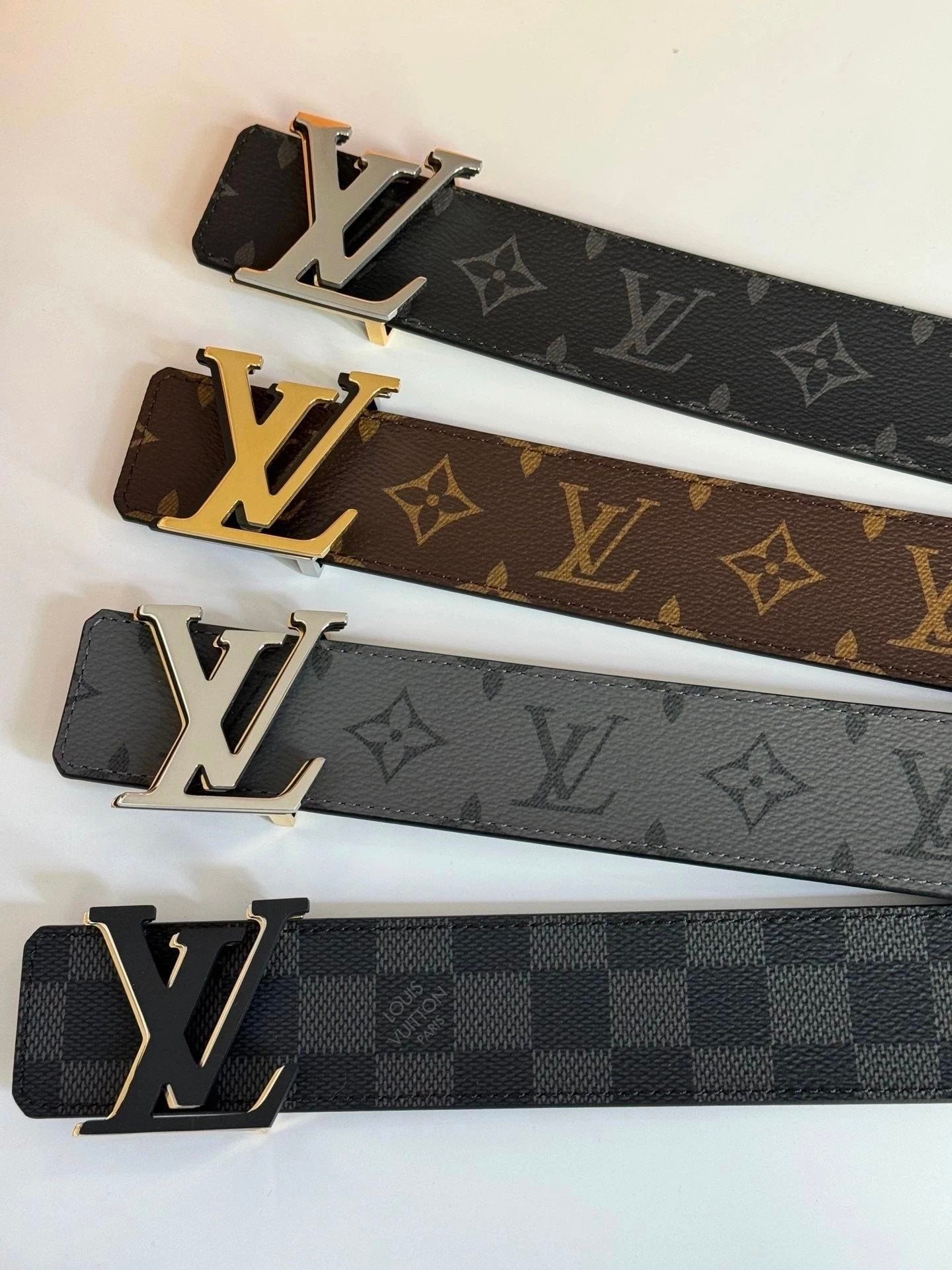 Louis Vuitton LV Belt Top version 【Counter Quality】The Most New Belt4.0cm Men's Belt Metal Buckle Men's Leather Belt with Classic Presbyopic Checkered Belt with Genuine Goods Packaging No Problem in and out of the Counter Versatile Casual Fashion Formal W