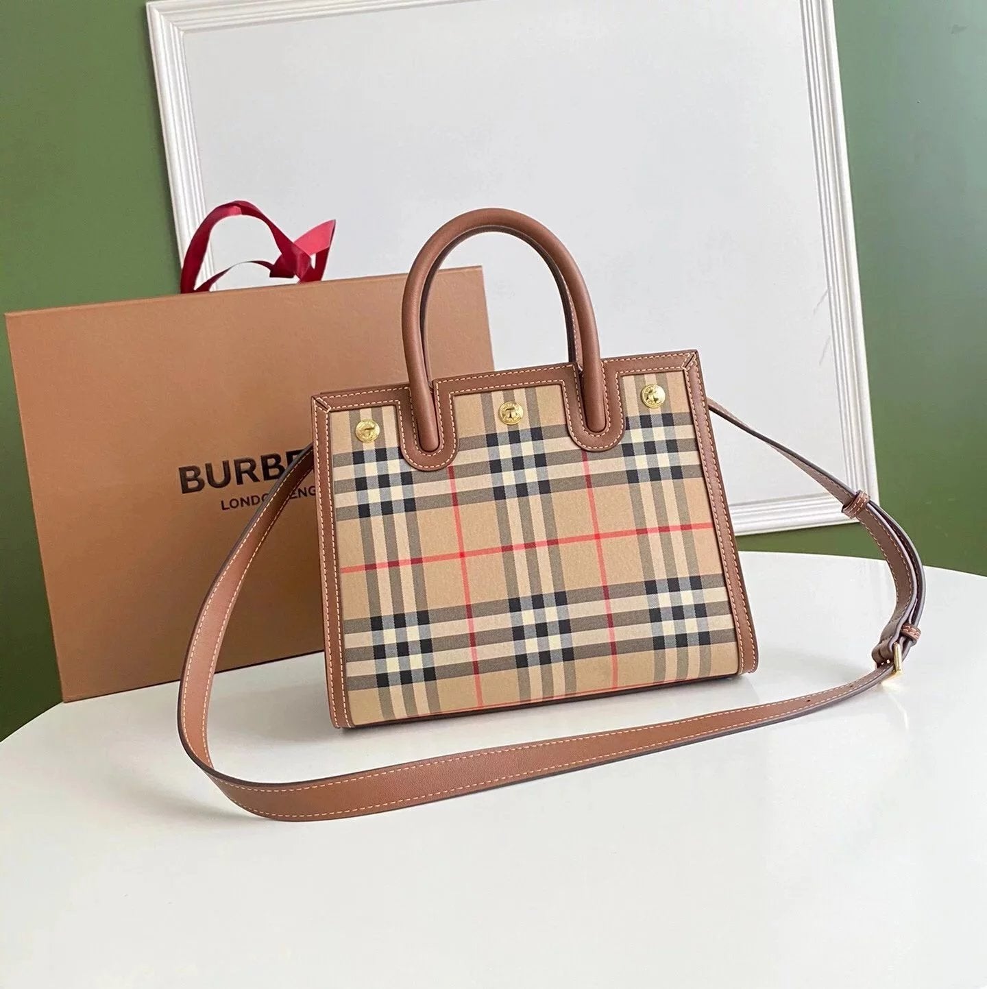Burberry Women's Bag Top version 【Level Surrogate Shopping】New Tote Bag Shopping Bag Title Terler Handbag Tote Bag Commuter Bag Office Worker Messenger Bag Women's Bag