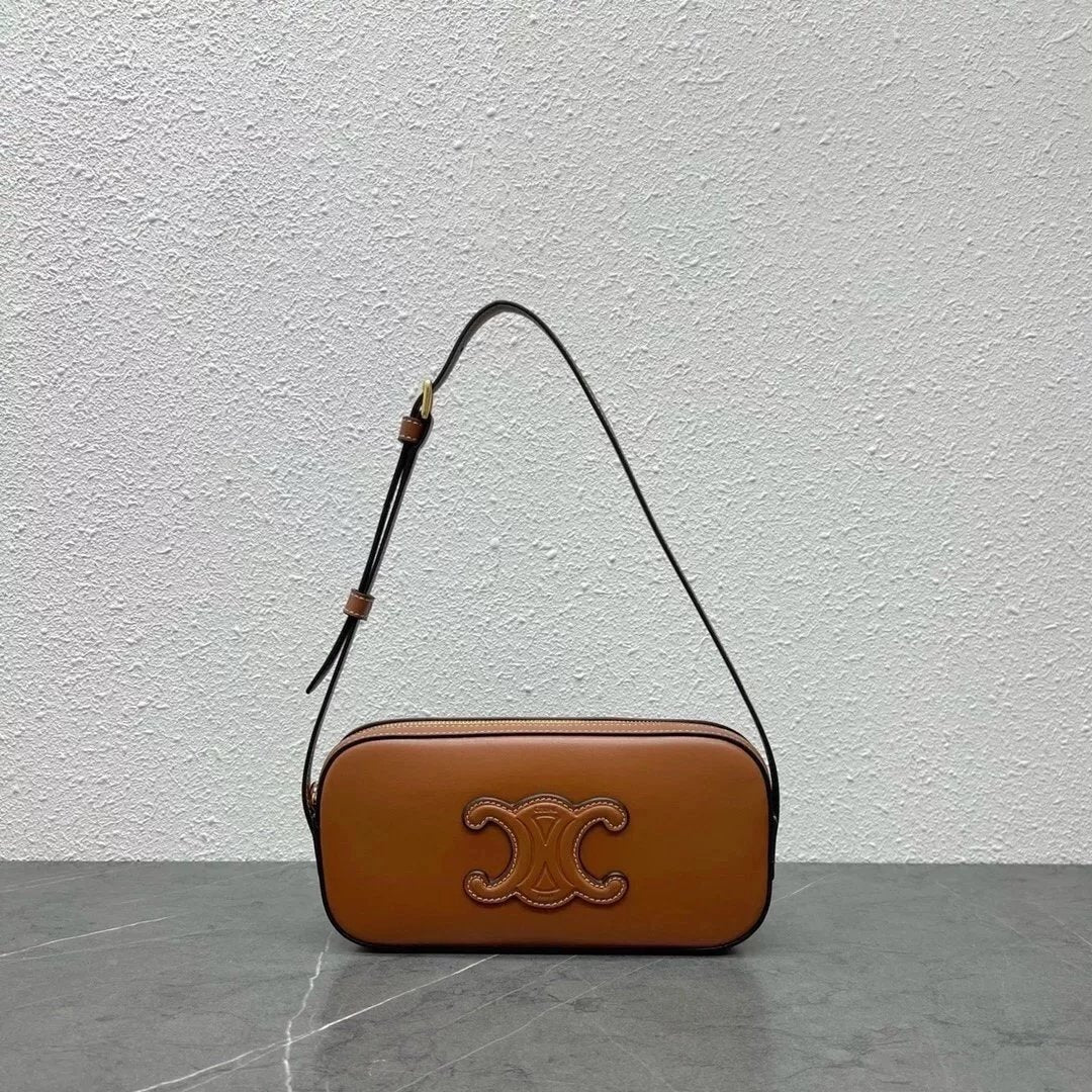 Celine women's bag Top version 【Original Leather Pattern】2022Spring and Summer New Underarm Bag Triomphe Arc De Triomphe Cowhide Underarm Bag logo Printed Crossbody Bag Camera Bag Women's Bag Clutch Cosmetic Bag