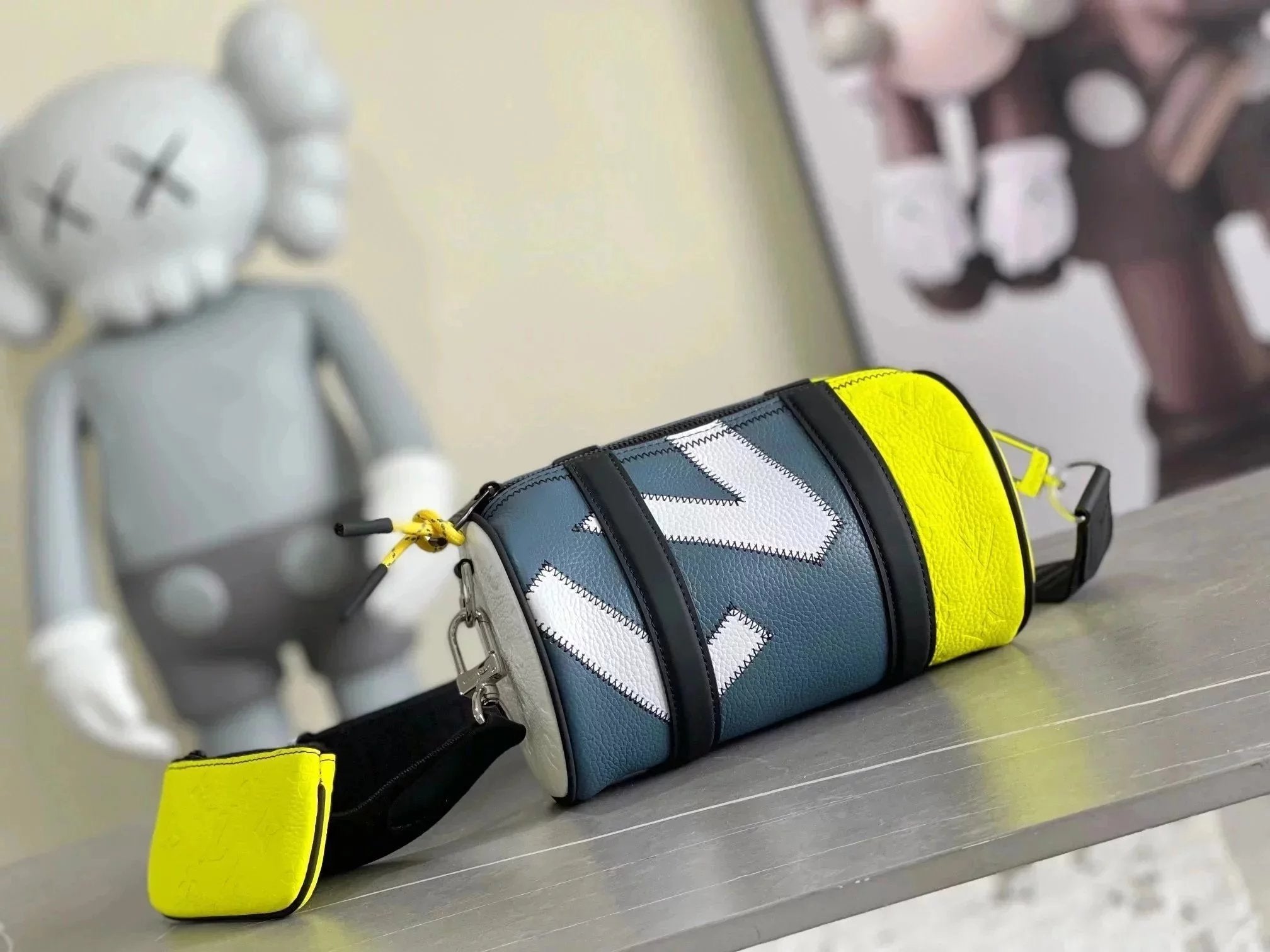 Louis Vuitton LV Men's Bag Top version M599272022New Men's Grain Cowhide Colorblock Polochon Pillow Bag round Bag Single Shoulder Crossbody Men's Bag