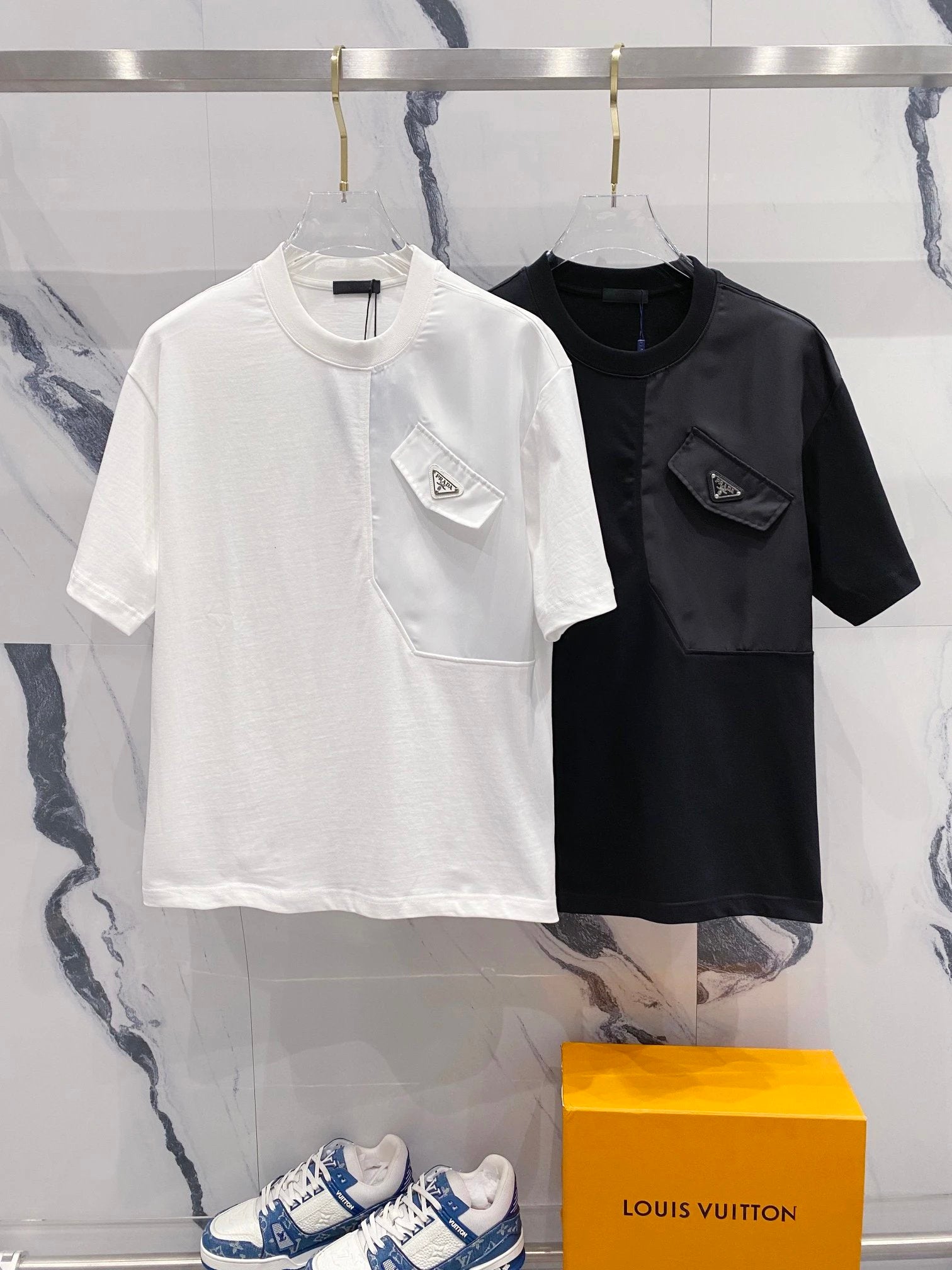 PRADA T-shirt Nylon Patchwork Fake Pocket Triangle Badge Iron Brand LOGO Round Neck Short Sleeve Pure Cotton Unisex T T-shirt OS Loose Fit Casual T-Shirt