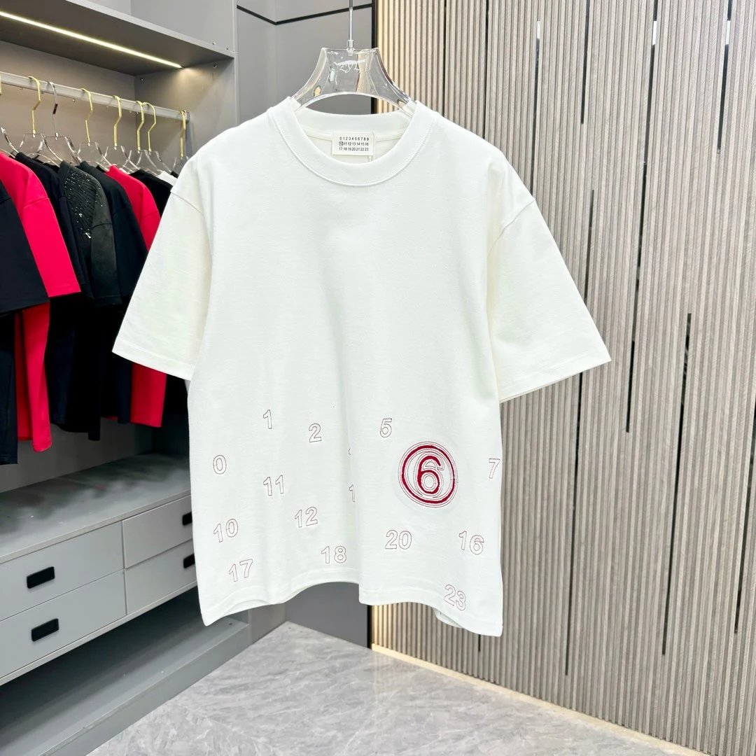 Maison Margiela T-shirt Front Panel Loose-Fit Number Embroidery logo round Neck Short Sleeve25ss New pure cotton T Unisex T-Shirt OS Drop Shoulder Loose Fit Base Shirt Top T-Shirt Short Sleeve