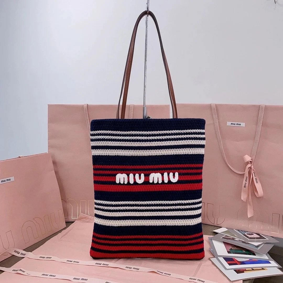 Miu Miu Bag Top version 【Original Version】Embroidery Beach Bag Vertical Super Heavy Industry Handmade Rainbow Woven Bag New Woven Tote tote Women's Bag Summer Hot Sale Beach Bag Imported Raffia Cotton Braided Tote Bag5BG248