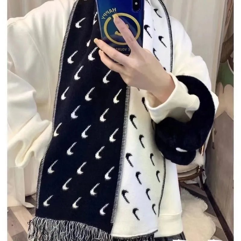 Nike Scarf Black and White Double-Sided Scarf Autumn and Winter Men and Women Couple Cold-Proof Warm Sports Full Hook Shawl Scarf