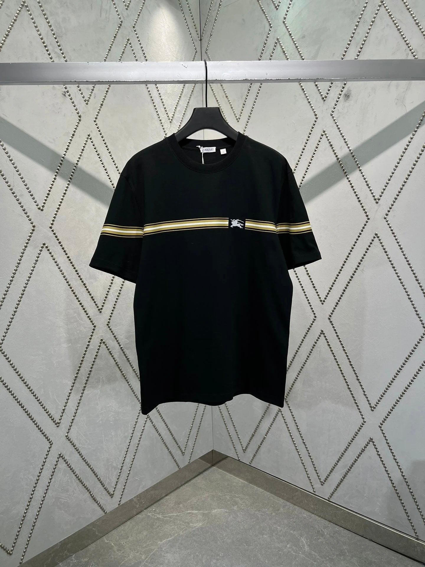 Burberry T-shirt Equestrian Knight Logo（EKD）logo round Neck Short Sleeve25ss New Pure Cotton Unisex Style T T-shirt OS Loose Fit Base Shirt Short Sleeve Top T-Shirt