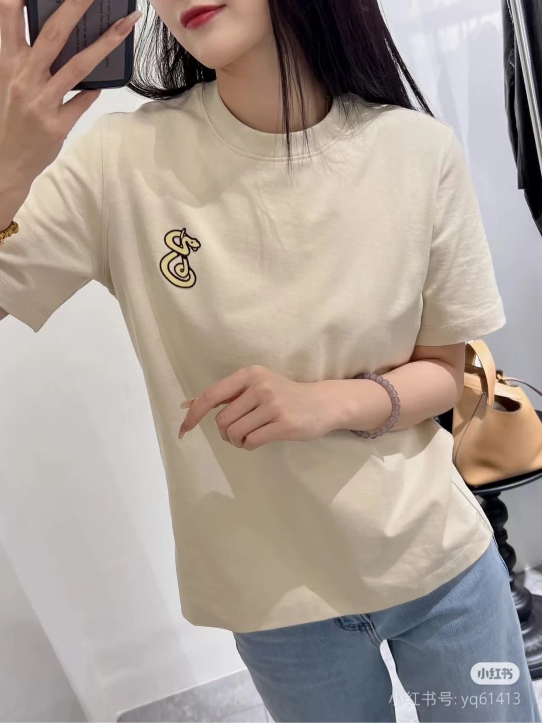Burberry T-shirt Year of the Snake Limited Edition Flocking logo round Neck Short Sleeve25ss New Pure Cotton Unisex Style T T-shirt OS Loose Fit Base Shirt Top Half Sleeve T-Shirt