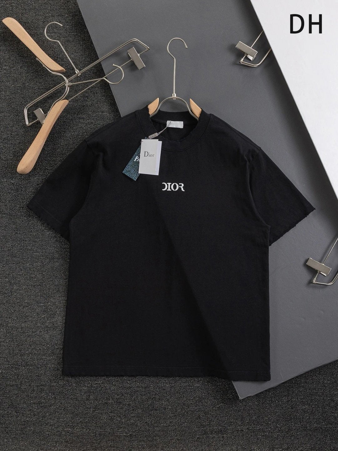 Dior T-shirt Simple Letter Embroidery on the Chest logo round Neck Short Sleeve25ss New Pure Cotton Unisex Style T Casual T-Shirt Base Layer Shirt OS Loose Fit Half Sleeve Top Plus Size