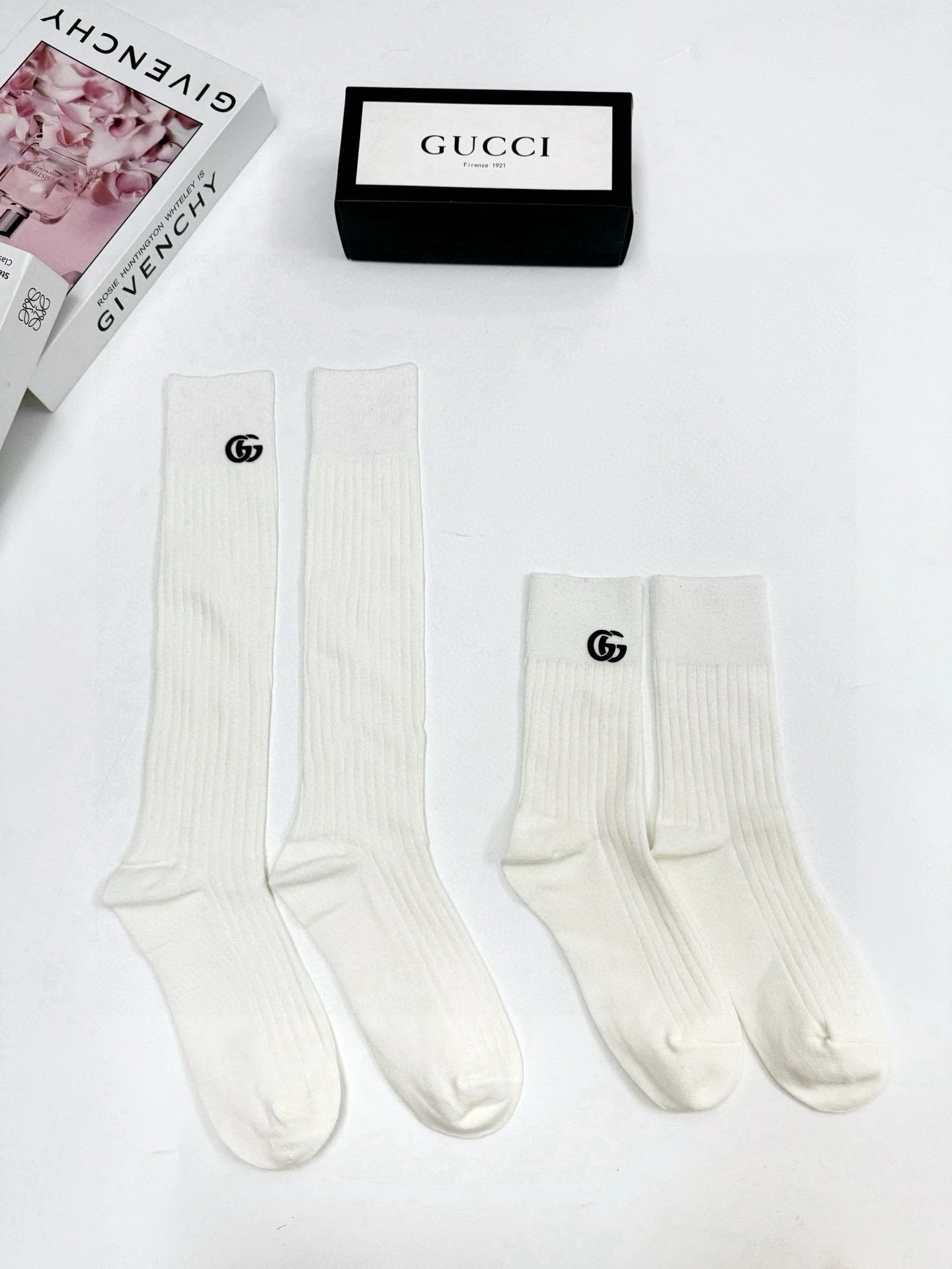 Gucci Sock 【a Box2Double】Classic Letters logo Breathable and Stylish Pure Cotton Mid-Calf Socks25ss New Cotton Socks Spring Summer Autumn Sports Casual Versatile Business Thin Deodorant Sweat-Absorbing
