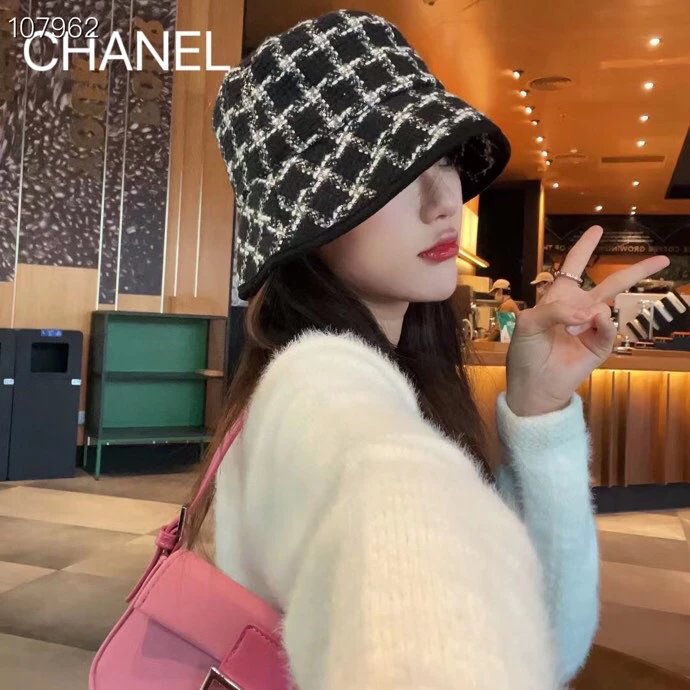 Chanel Hat New Wide Brim High-Grade Wind Bucket Hat，Sun-Proof and Super Easy to Match，Appearance of Street Orders