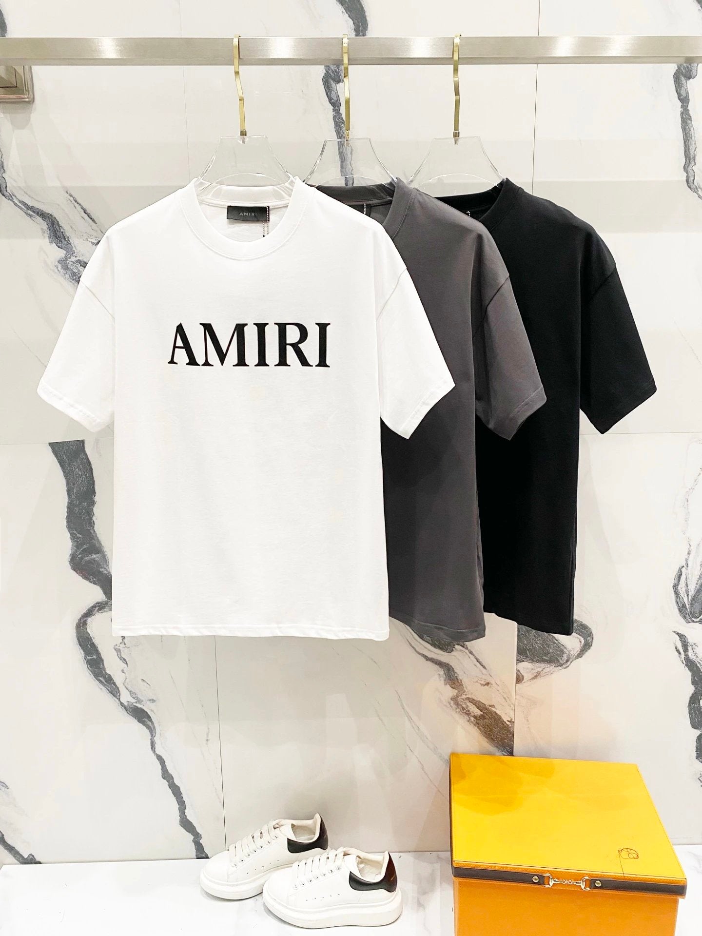 Amiri T-shirt Front Chest Letter Print logo round Neck Short Sleeve25ss New Pure Cotton Unisex Style T T-shirt OS Loose Fit Base Shirt Top Half Sleeve T-Shirt