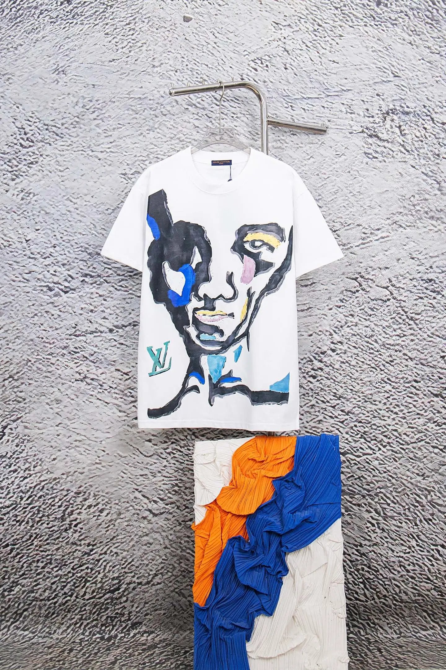 Louis Vuitton LV T-shirt Full Print of Face Pattern on Chest logo round Neck Short Sleeve25ss New Pure Cotton Unisex Style T T-shirt OS Loose Fit Base Shirt Half Sleeve T-Shirt Top Half Sleeve
