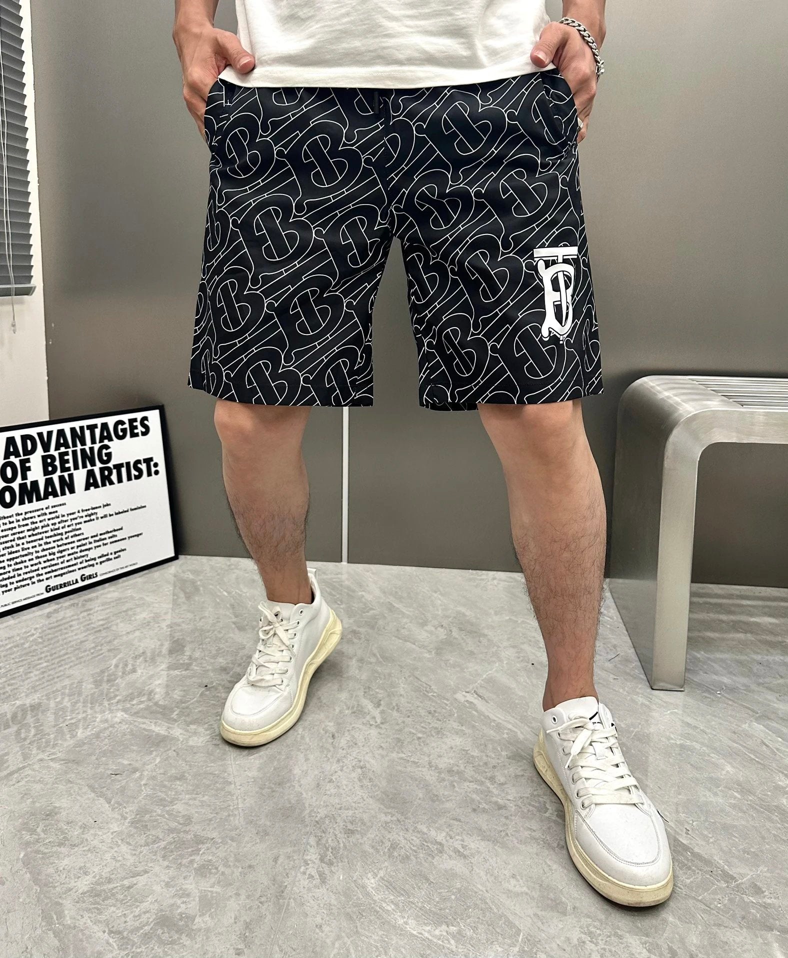 Burberry Shorts Fully covered TB Letter Printing logo Beach Shorts25ss New Arrival Five-Point Pants Casual Trendy Brand os Loose Quick-Dry Unisex Large Shorts5Pants