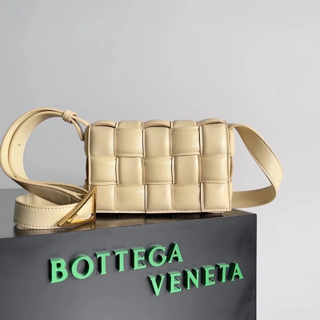 Bottega Veneta Women's Bag Top version 【Original Goods】Classic Woven Square Bag Cassette Pillow Bag Woven Square Bag Bubble Bag Cube Woven Bag Men's and Women's Handbags Same Style Crossbody Bag Shoulder Bag paddedminicassette6GRID Mini Small Pillow Bag