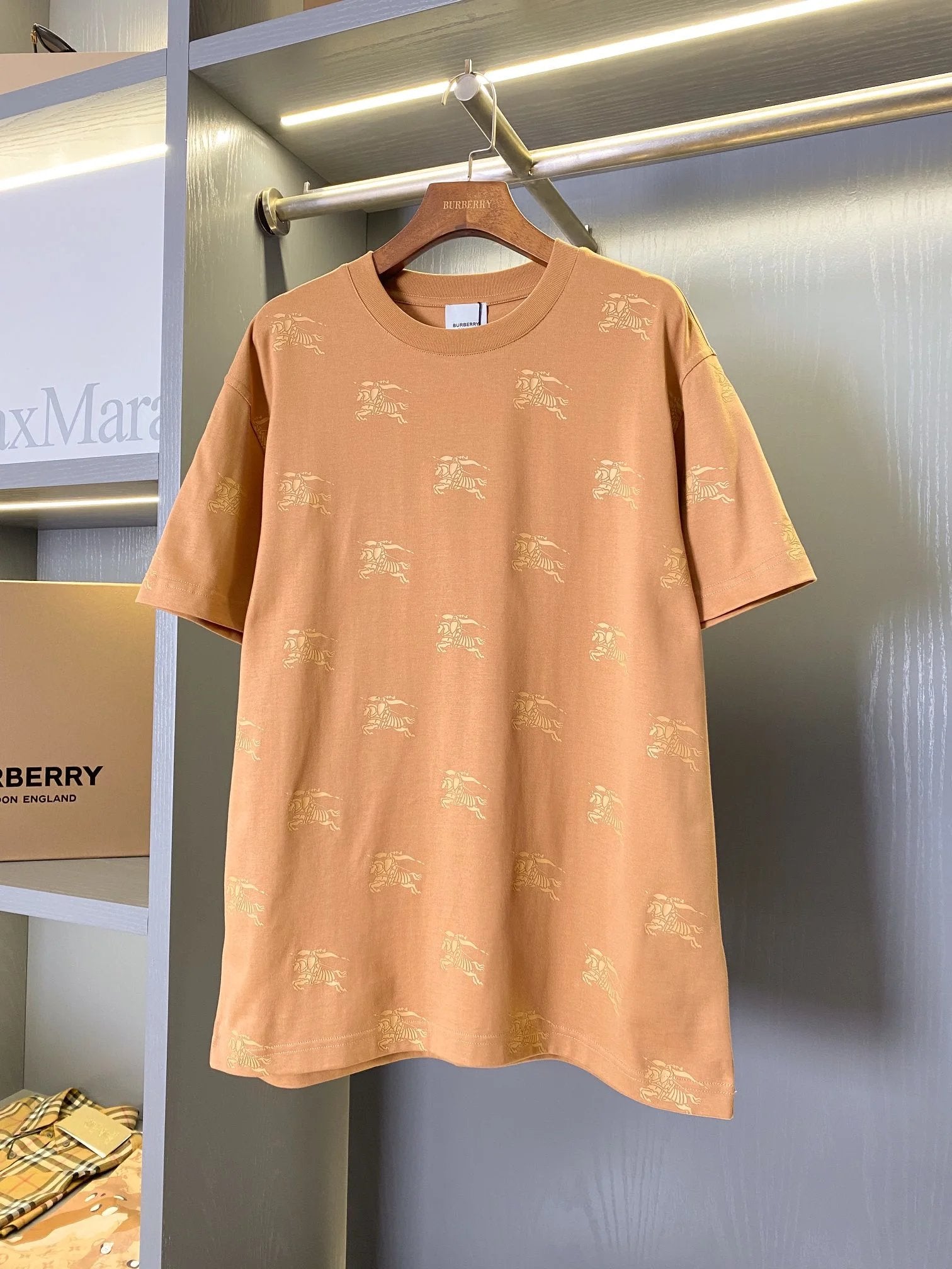 Burberry T-shirt Formerly Full Flower Equestrian Knight logo round Neck Short Sleeve25ss New pure cotton T Unisex T-Shirt OS Loose Fit Base Shirt Top Half Sleeve T-Shirt