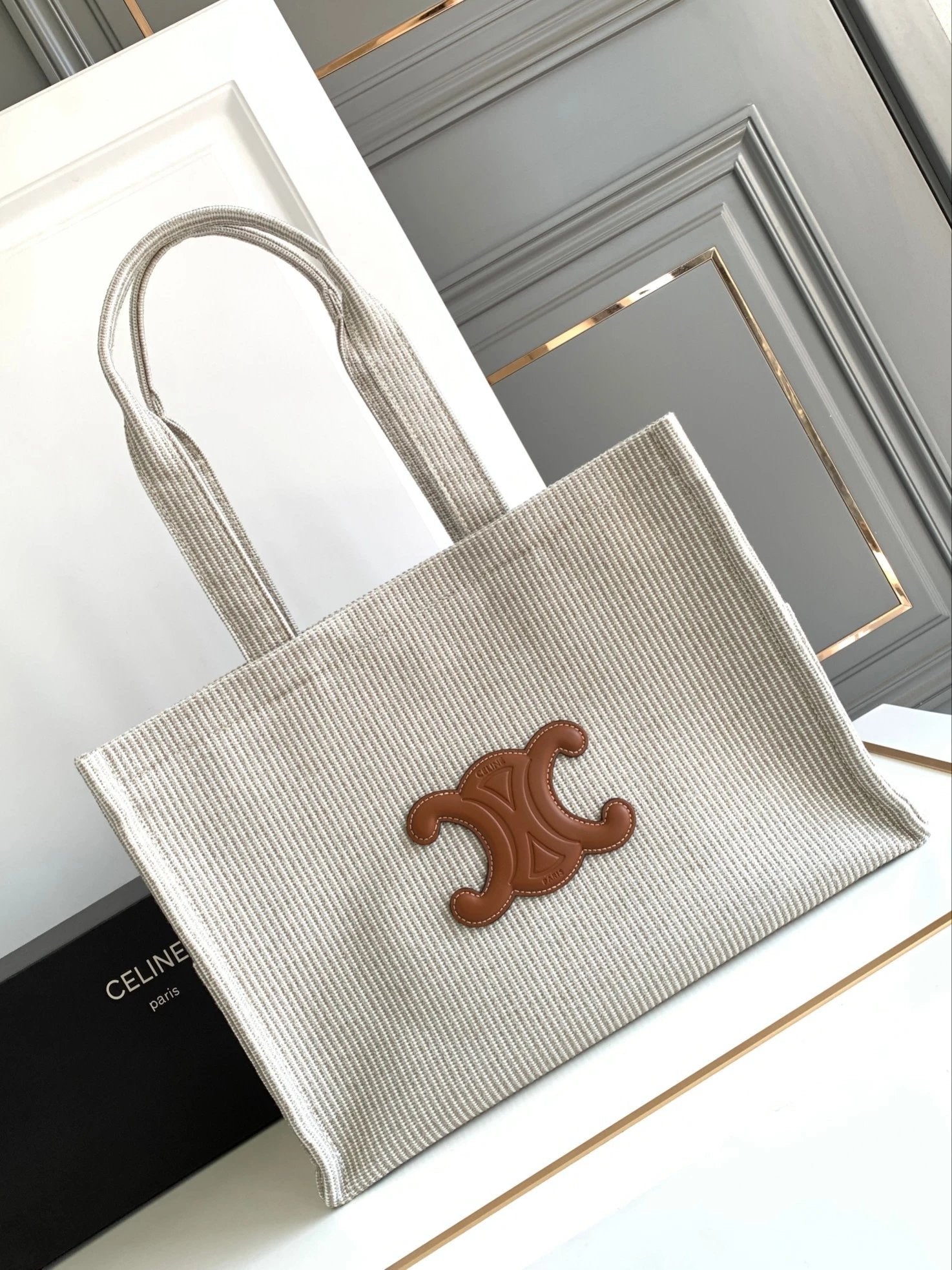 Celine women's bag Top version 【Super Original Leather】New Product cabas Summer Canvas Fabric Beach Bag Towel Series Tote Bag Denim Denim Small Size Tote Bag Large Shopping Bag Mummy Bag Brown Embossed Arc De Triomphe logo New tote Bag199162196762