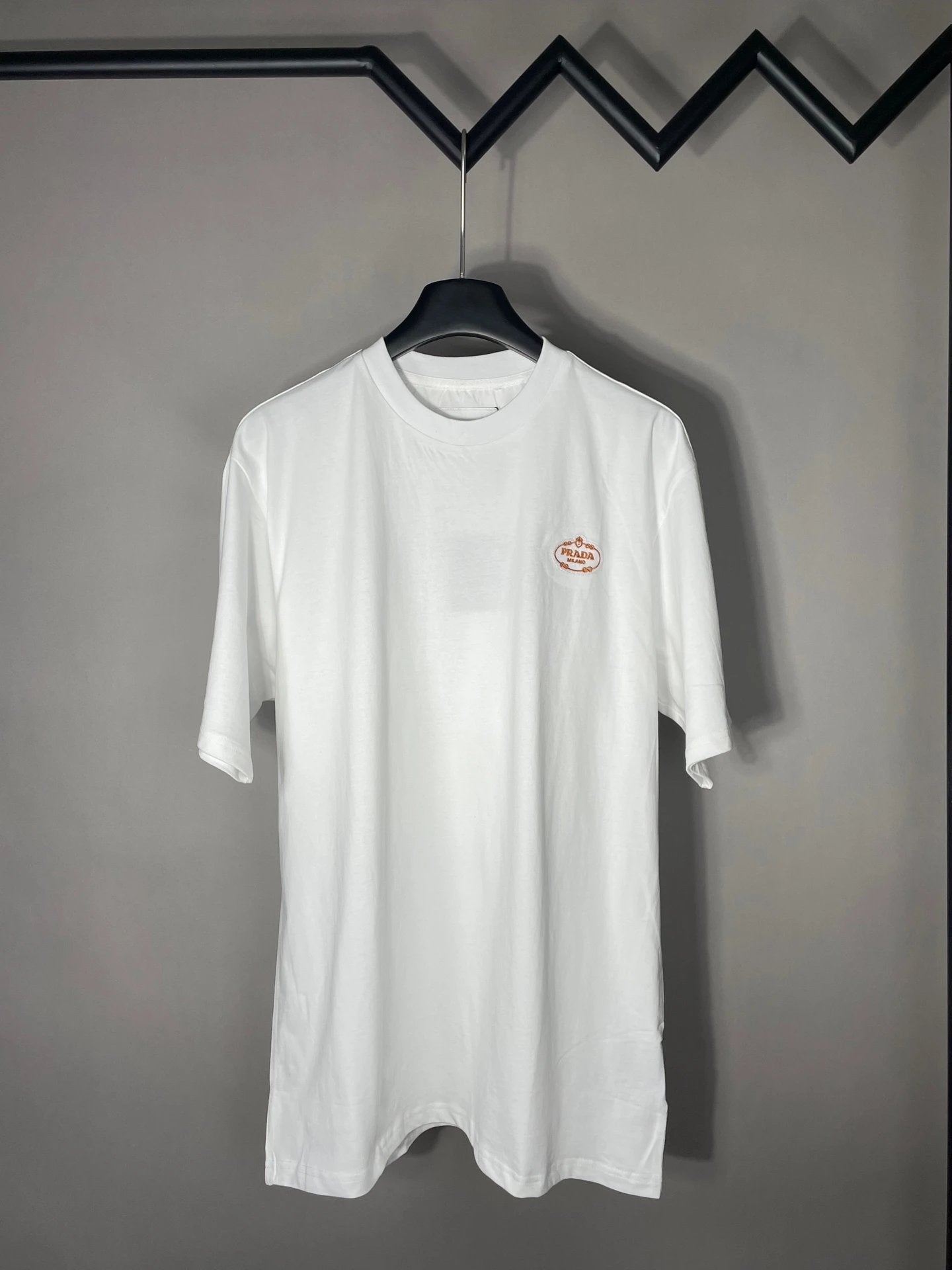 PRADA T-shirt Classic Gold Emblem logo round Neck Short Sleeve25ss New pure cotton T Unisex T-Shirt OS Loose Fit Base Shirt Top Half Sleeve T-Shirt