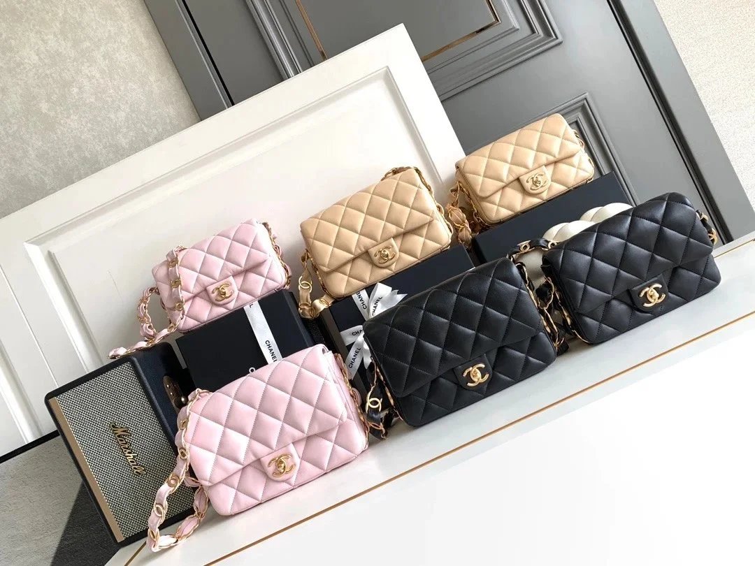 Chanel Women's Bag Top version 【Genuine Goods Original Leather】OHANEL24K Autumn and Winter New Products hobo Underarm Bag Pairs clogo Vintage wide shoulder strap CF Flap Bag Original Sheepskin Leather Women's Bag24k New CF Square Bag Messenger Bag Copper2