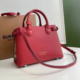 Burberry Women's Bag Top version TheBanner Small Size House Plaid Leather Banner Handbag Banner Women's Bag Cowhide Leather Single-Shoulder Bag Handbag Star Style