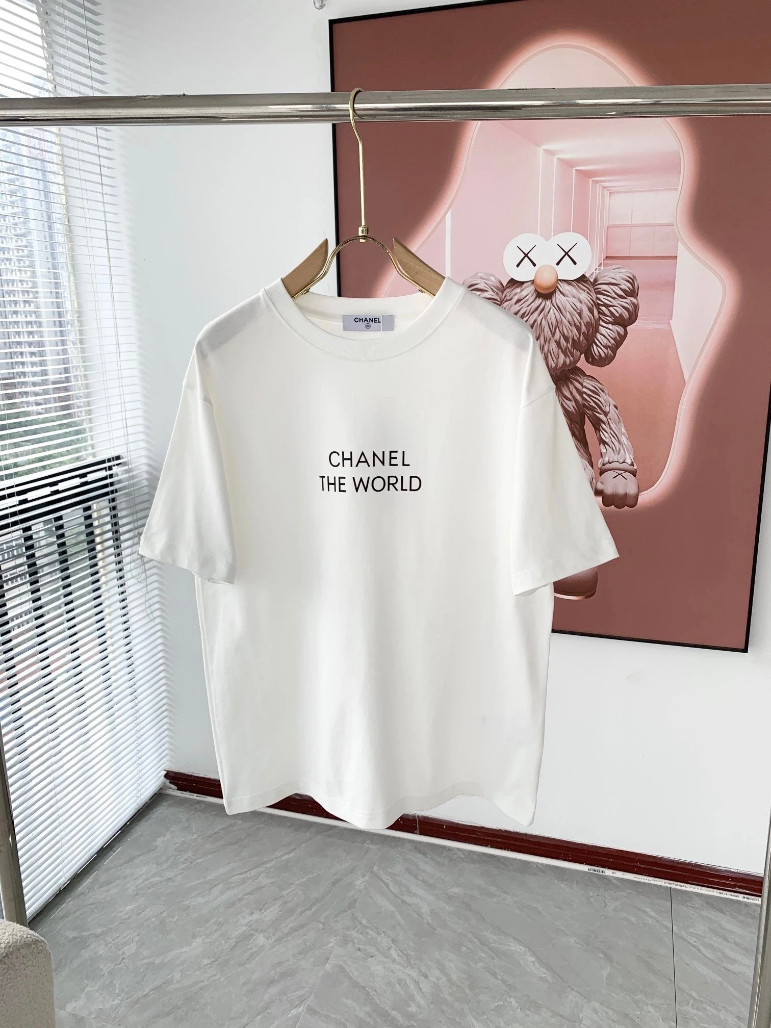 Chanel T-shirt 2024Spring and Summer Men's and Women's Same Couple's Latest Short Sleeve T T-shirt logo Pattern Adhesive Design！Comfortable and Breathable to Wear，Not Stiff，The Whole Has Rich Stereoscopic Impression，Quality Export Order，Customized Exclusi