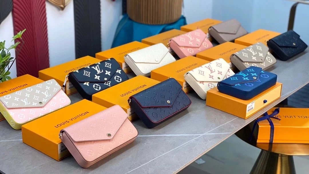 Louis Vuitton LV Wallets/Clutches Top version New felicie Presbyopic Three-in-One Mahjong Bag Envelope Package Clutch Card Holder Wallet Mobile Phone Bag Chain Bag Crossbody Women's Shoulder Bag M61276M640648135981759
