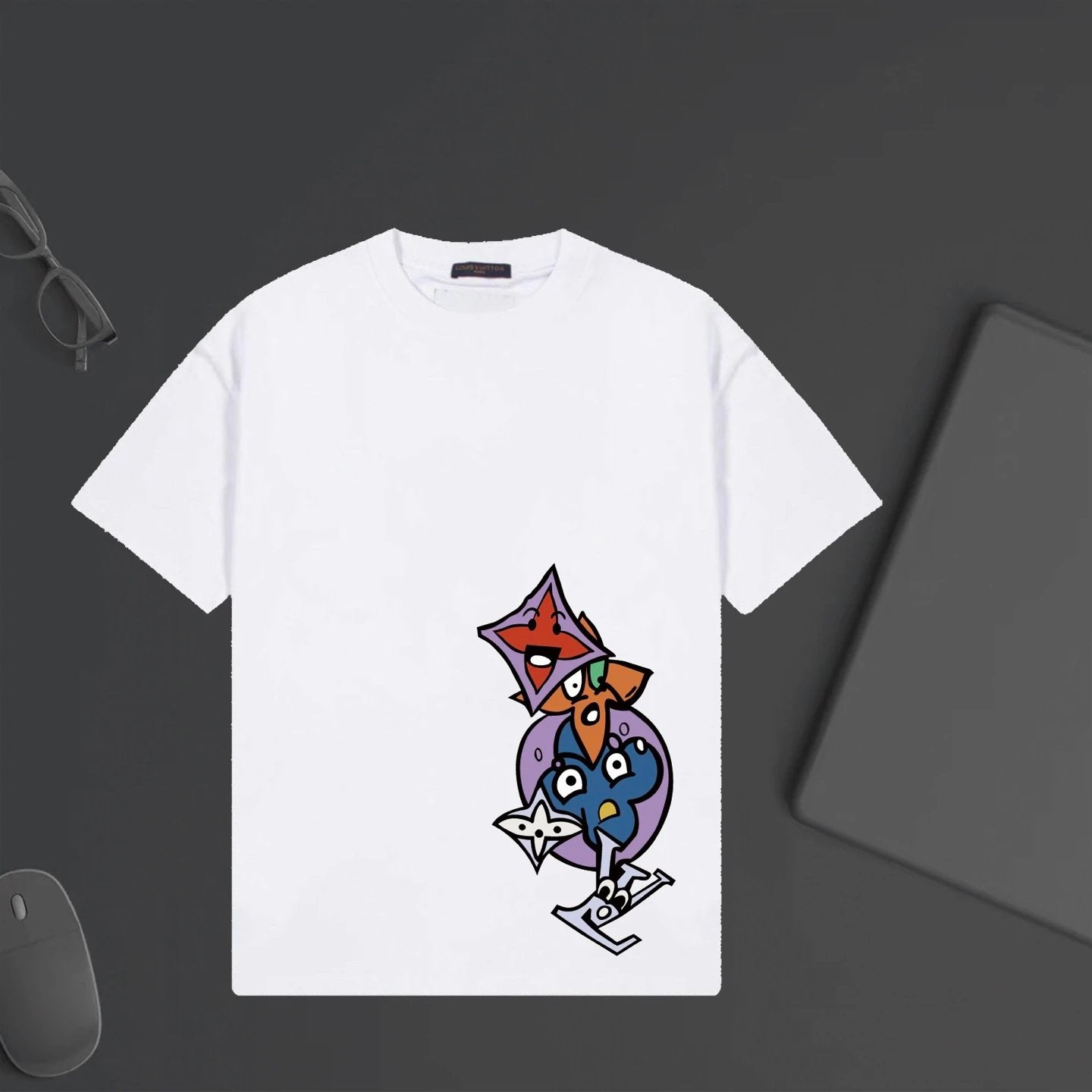 Louis Vuitton LV T-shirt Front Cartoon Four-Leaf Flower Print logo round Neck Short Sleeve25ss New pure cotton T Unisex T-Shirt OS Drop Shoulder Loose Fit Base Shirt Top T-Shirt Short Sleeve