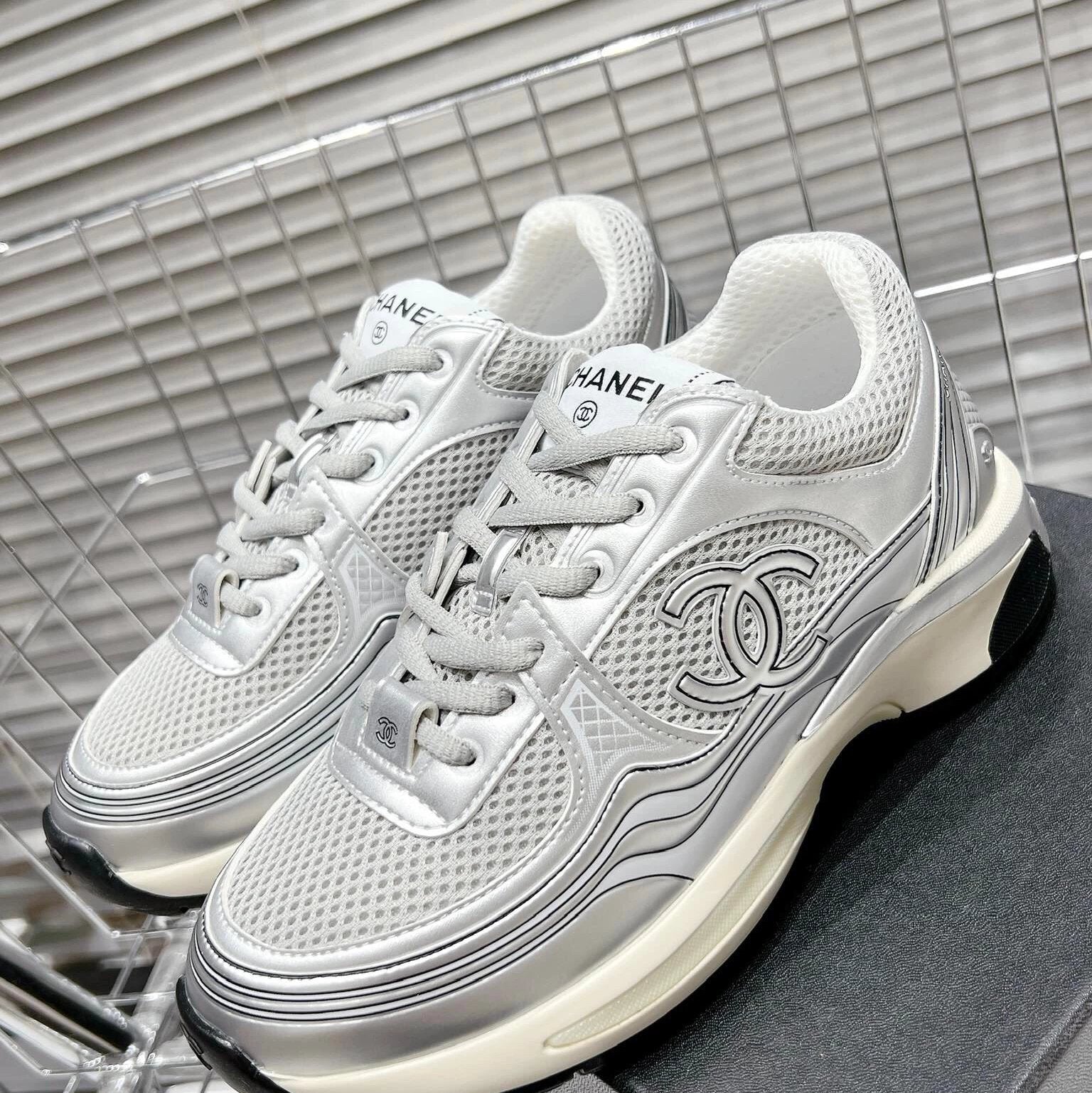 Chanel Shoes Original Disassembly Copy Spring and Summer Sneakers New Product
Full of Retro Feeling，Bold Description of Heel