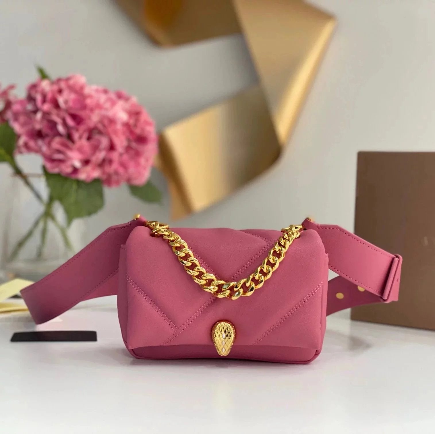 BVLGARI Bag Top version 【Original Leather High Version】New SerpentiCabochon Quilted Calfskin BVLGARI Women's Leather Bag Bag Decorated with a Snake's Head Thick Chain Handbag Crossbody Bag Shoulder Bag Flap Bag Enamel Buckle Snake Head Flap Bag Small Size