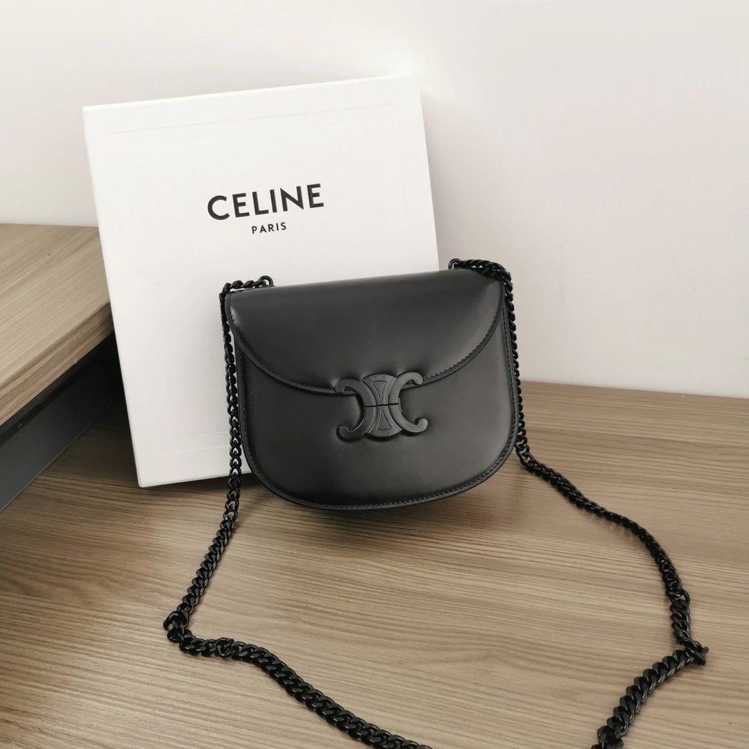 Celine women's bag Top version 【Original Leather Quality】2022Winter New Chain Saddle Bag TEENBESATRIOMPHE Early Autumn New Arc De Triomphe Saddle Bag Shoulder Chain Bag Crossbody Bag Classic Triumph Door Latch Metal110973