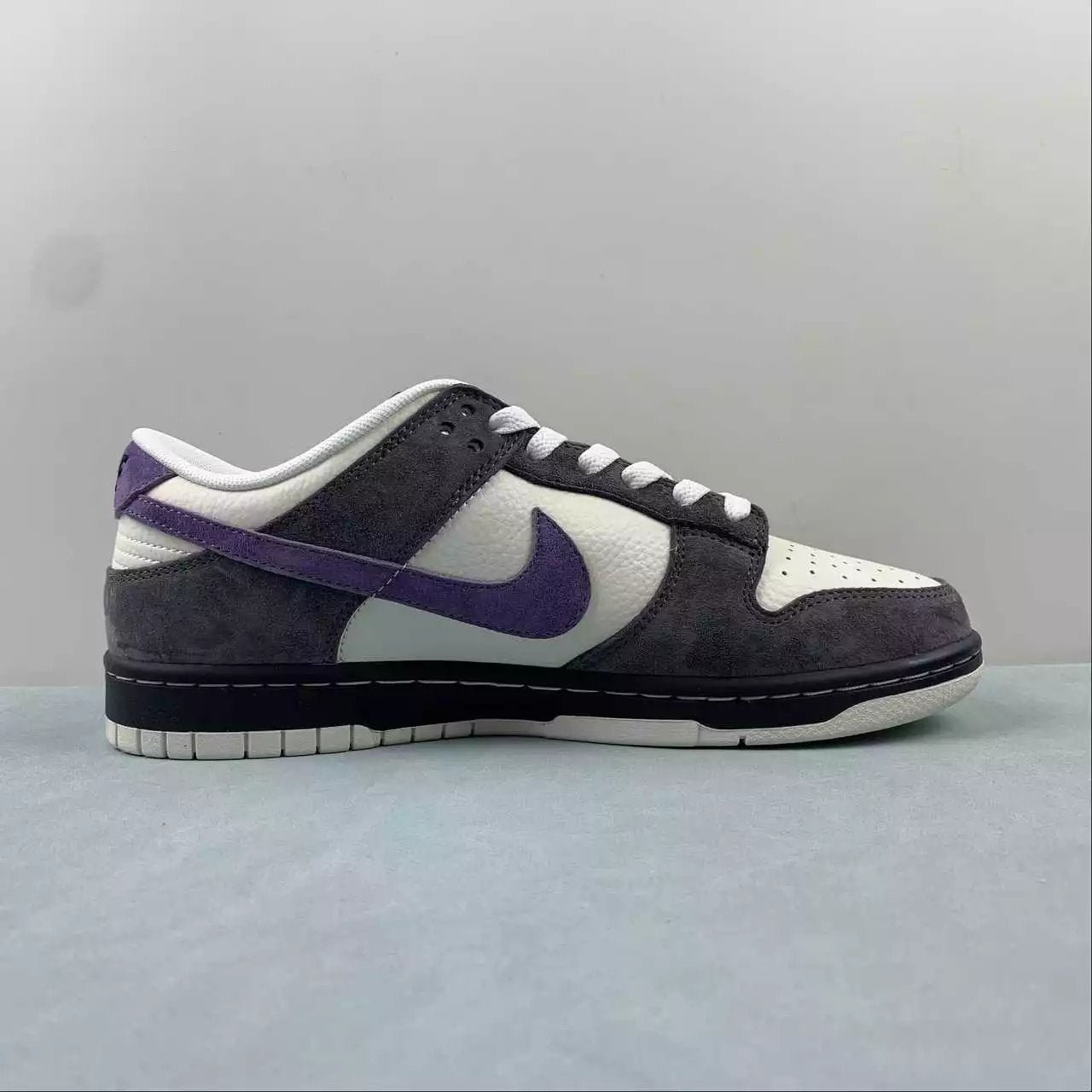 Nike Dunk Low shoes