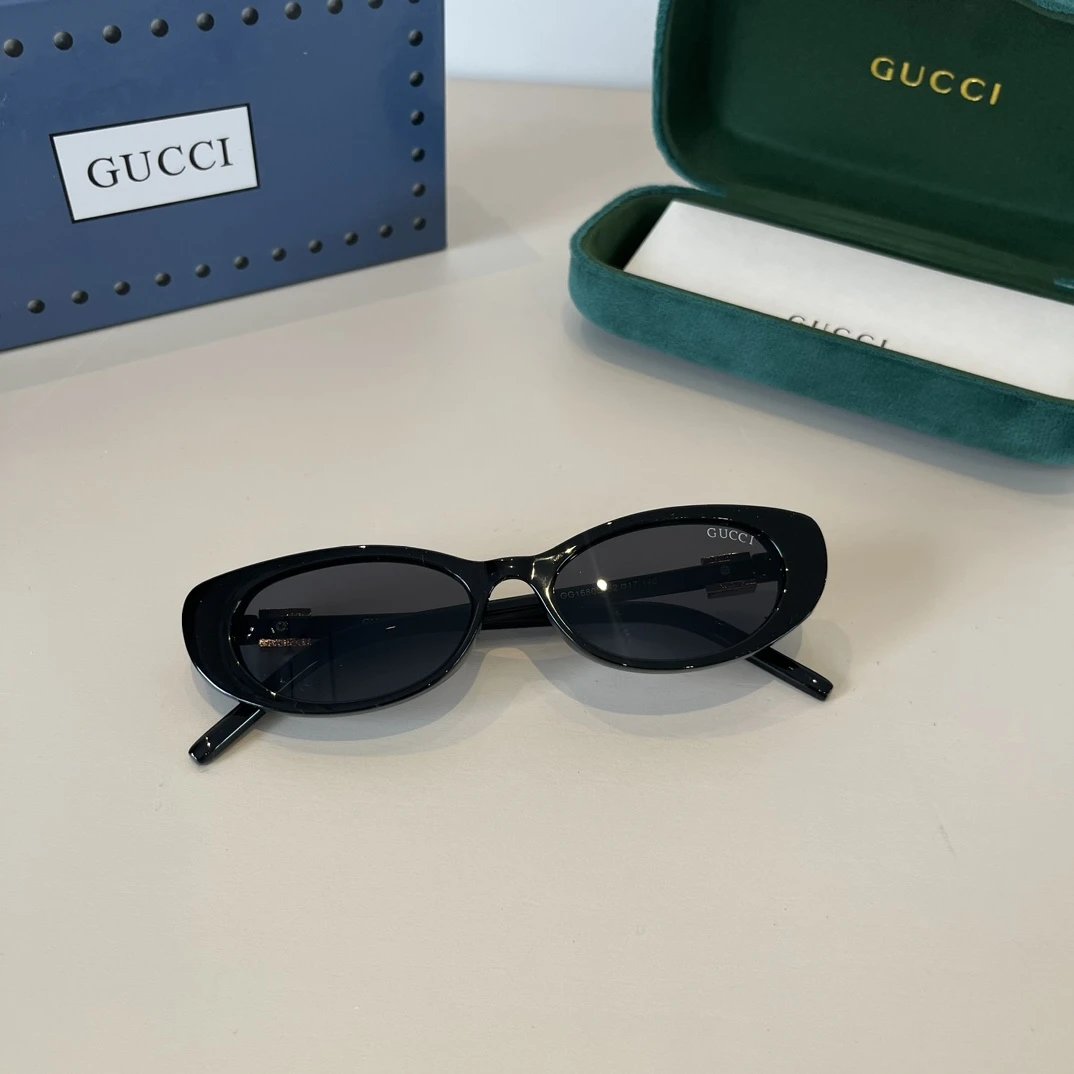 Gucci Sunglasses Letter Rhinestone Temple Sunglasses Slimming Non-Prescription UV Protection Unisex Couple Style Driving Beach Fishing25ss New Sports Casual Versatile