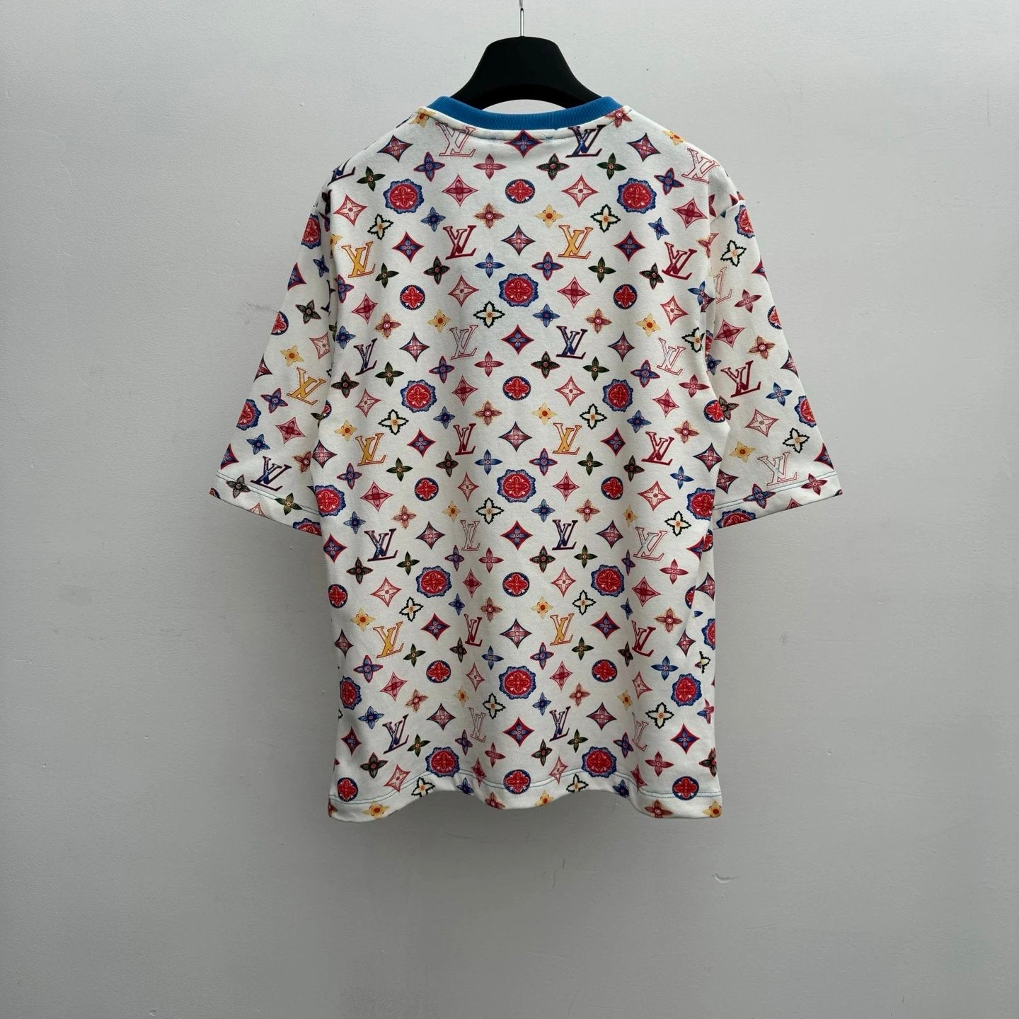 Louis Vuitton LV T-shirt Alphabet Pattern Print Full Body logo round Neck Short Sleeve25ss New Pure Cotton Unisex Style T T-shirt OS Loose Fit Base Shirt Half Sleeve T-Shirt Top Half Sleeve