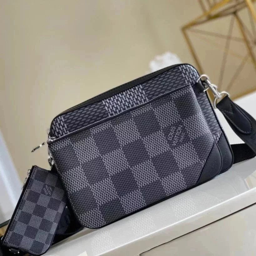 Louis Vuitton LV Men's Bag Top version 【】Men's Bag2021Spring and Summer New PochetteTrio Postman Series M69443Three-in-One Pure Steel Hardware Presbyopic Black Flower Crossbody Shoulder Crossbody Small Bag Clutch Men's Briefcase Bag
